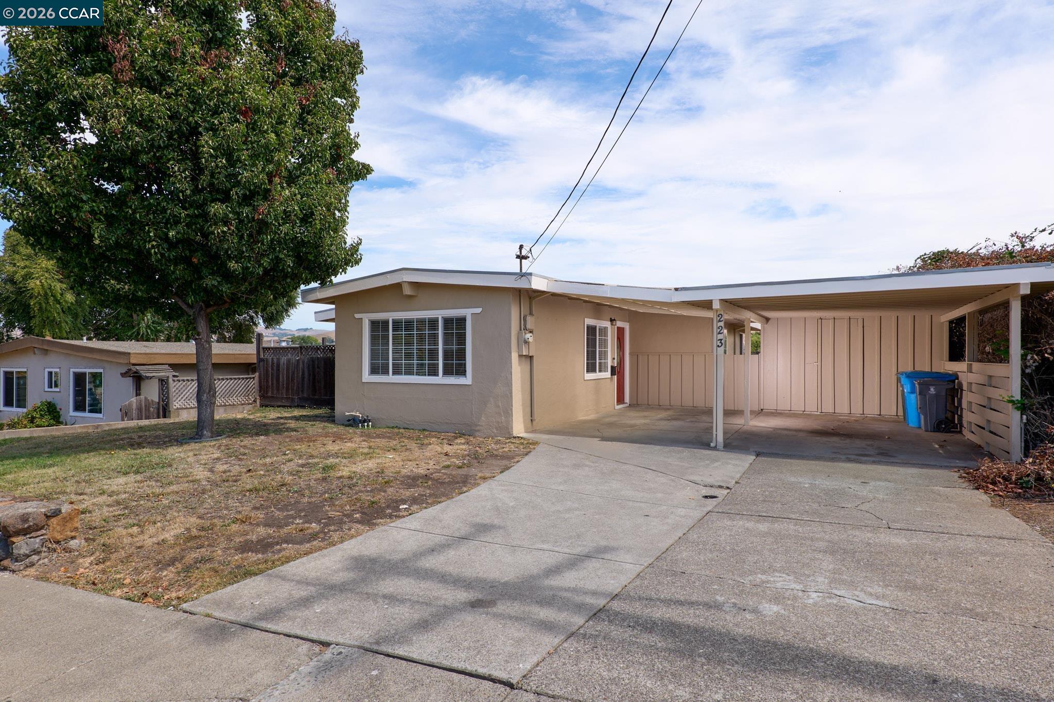 223 Los Altos Pl — photo