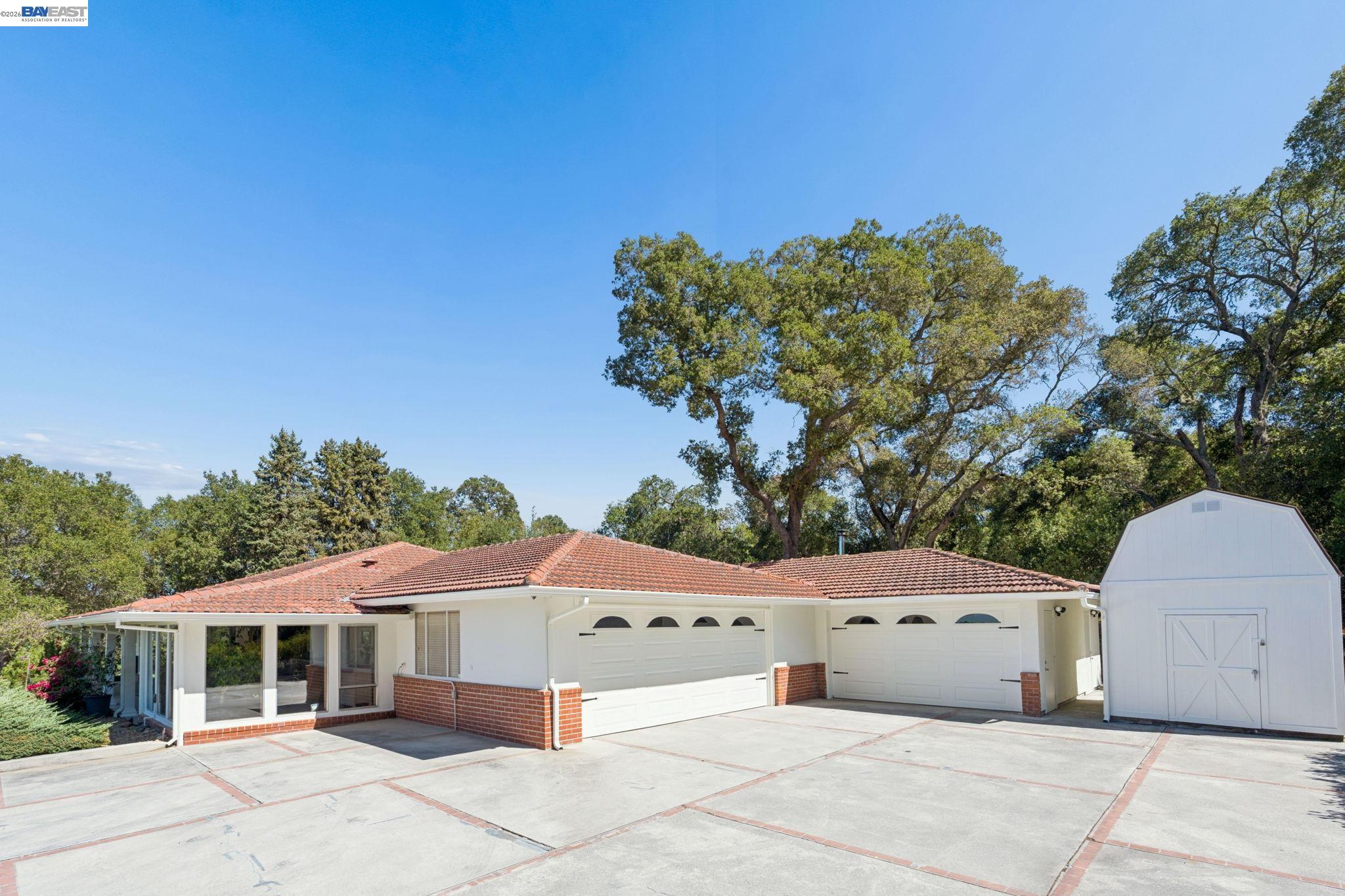Home in Danville, CA 94526 — photo 2