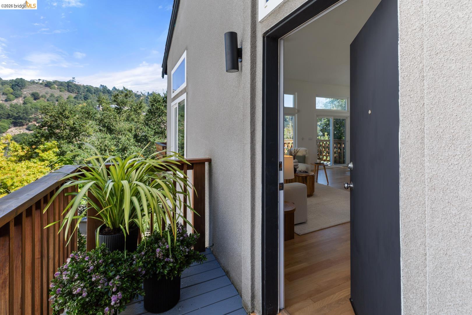 6872 Sherwick Dr, Berkeley, CA 94705 — photo 3