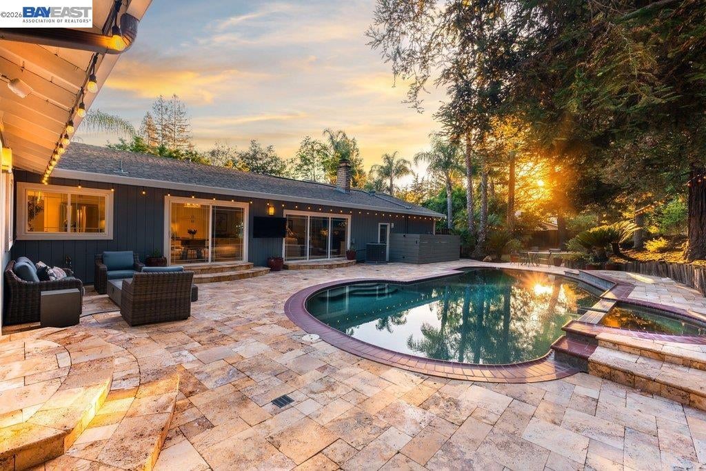 3081 Oakraider Dr — photo