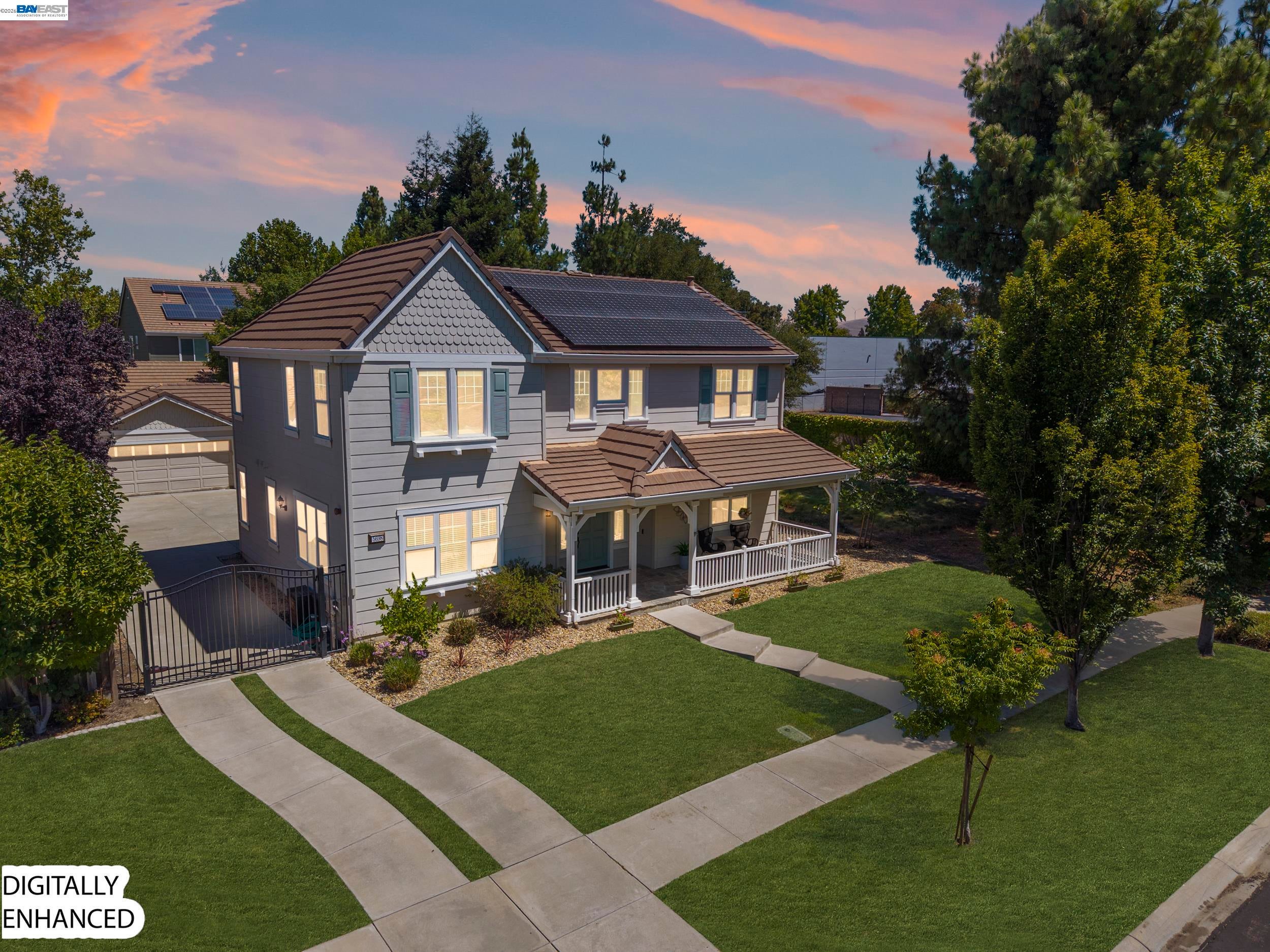 5698 Carnegie Way — photo