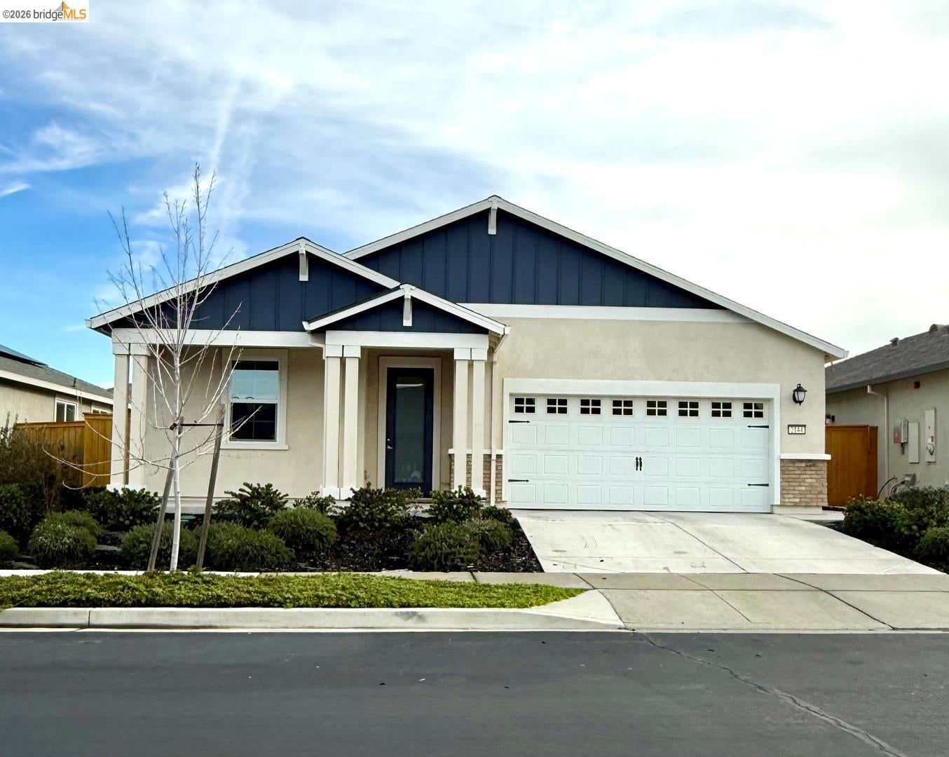 2144 Park Pl — photo