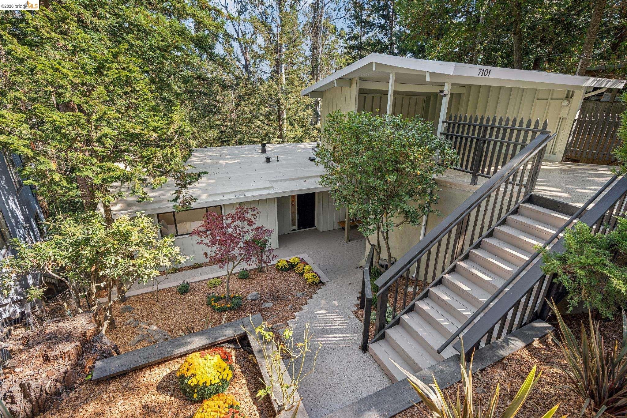 7101 Pinehaven Rd — photo