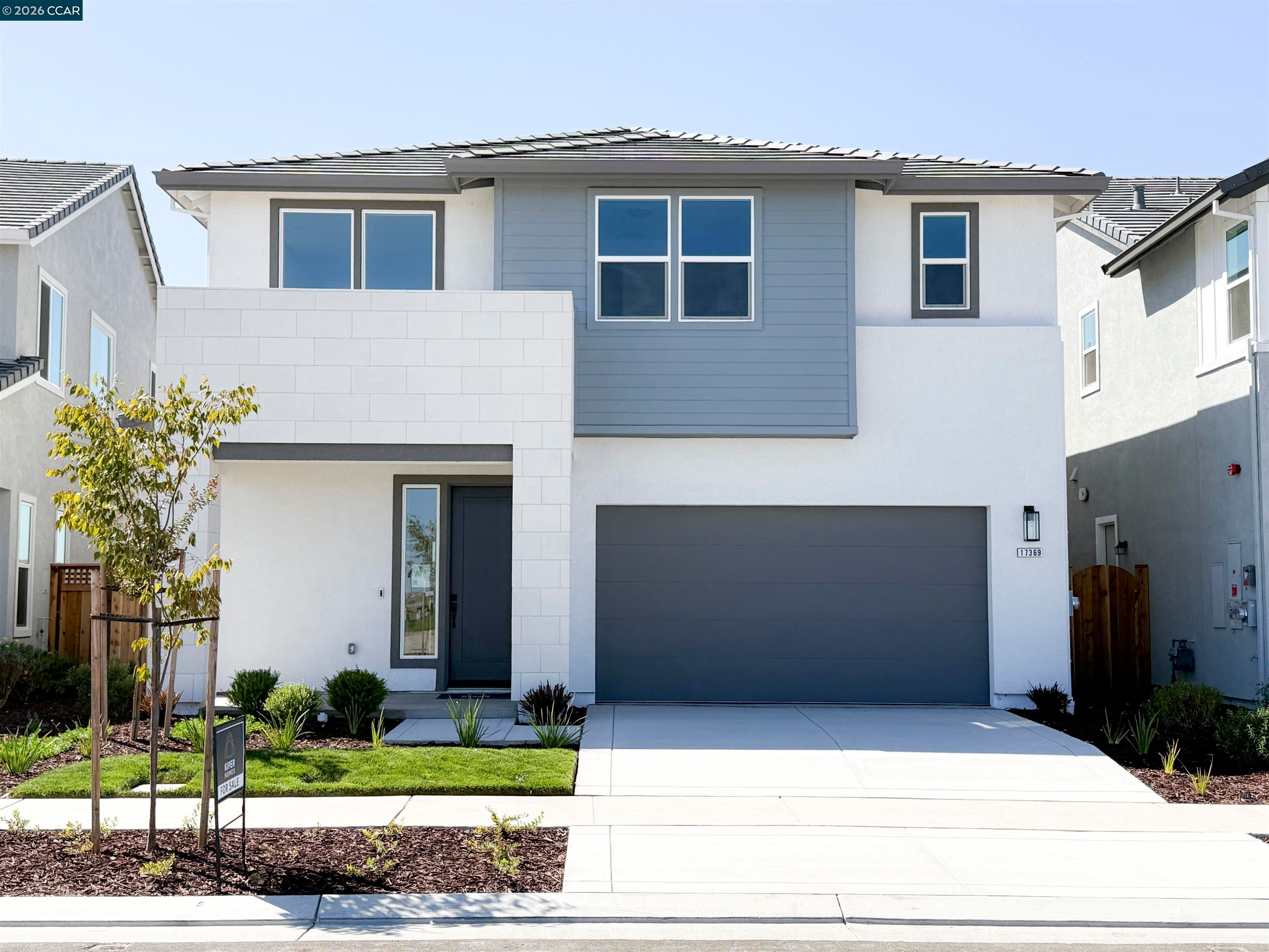17369 Bushwick Lane — photo