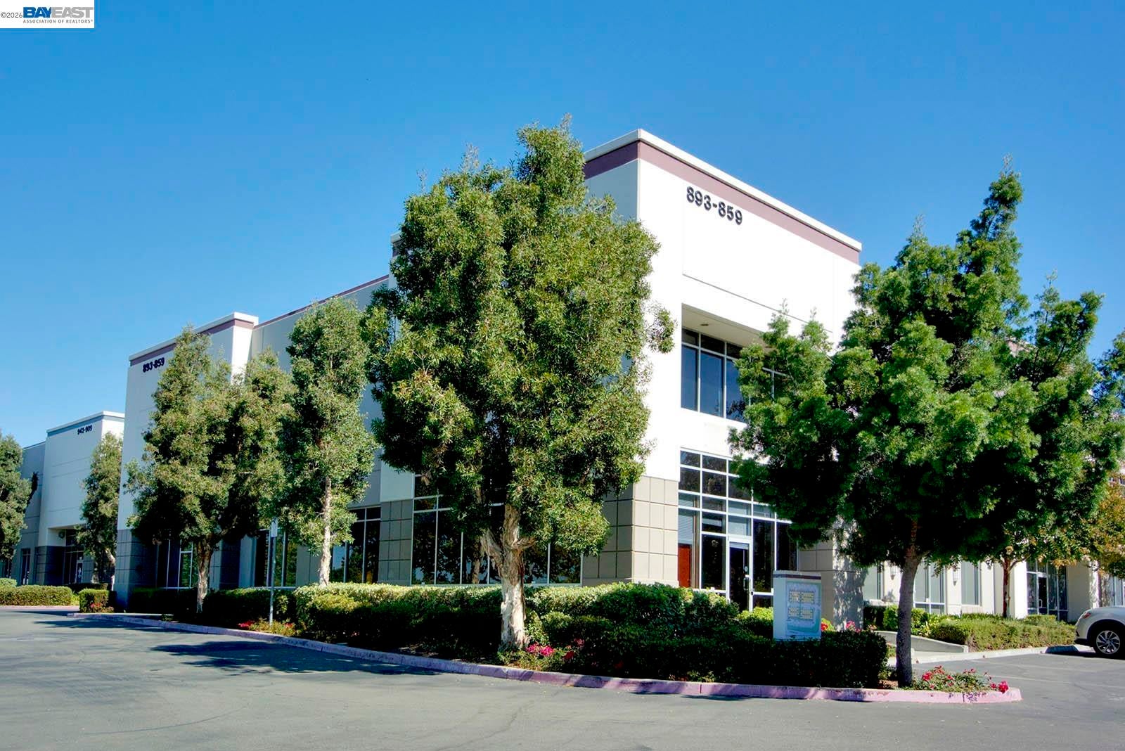 889 Corporate Way — photo