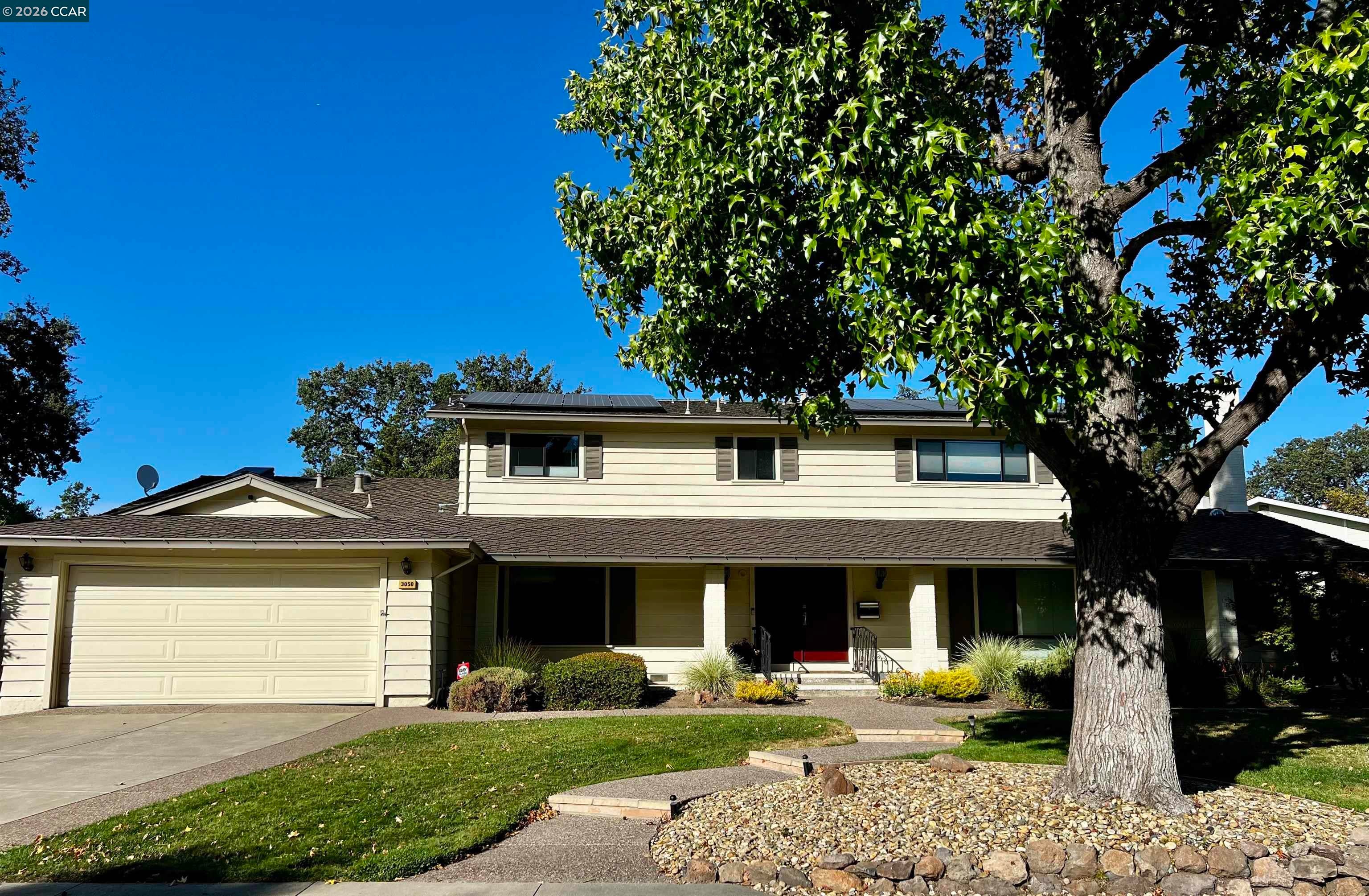 3050 Bowling Green Dr — photo