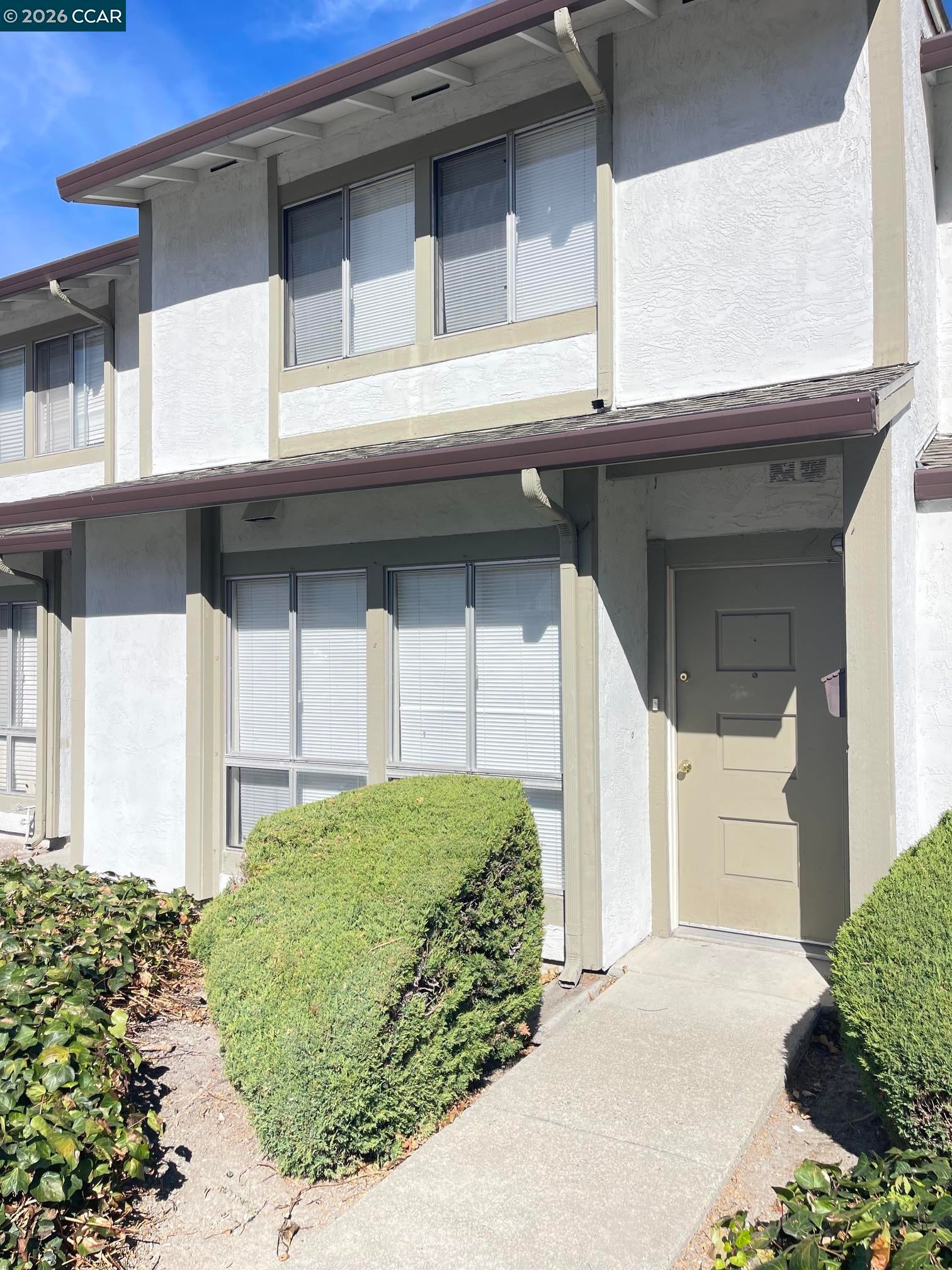 1205 Marionola Way — photo