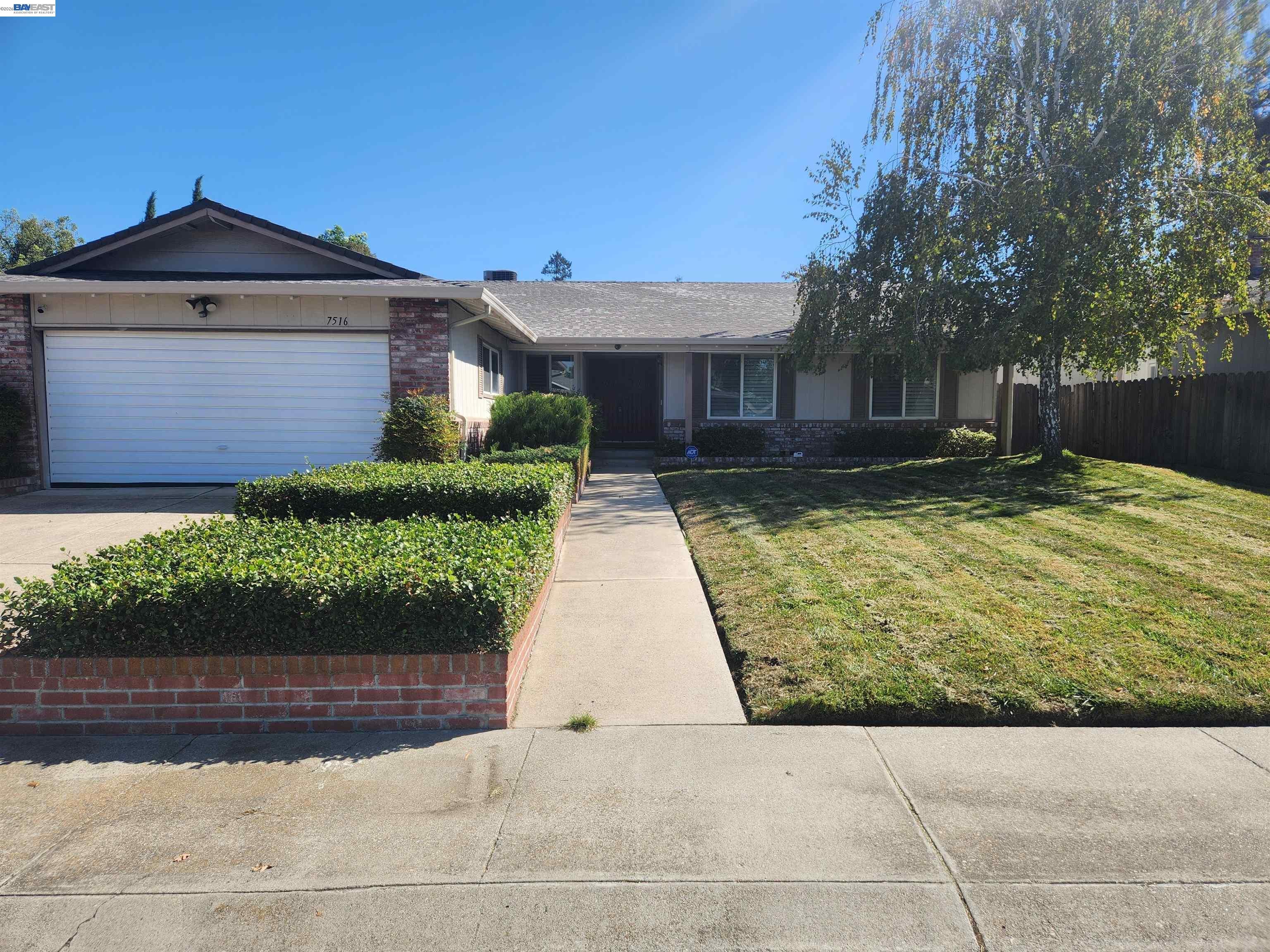 7516 Dorchester Way — photo