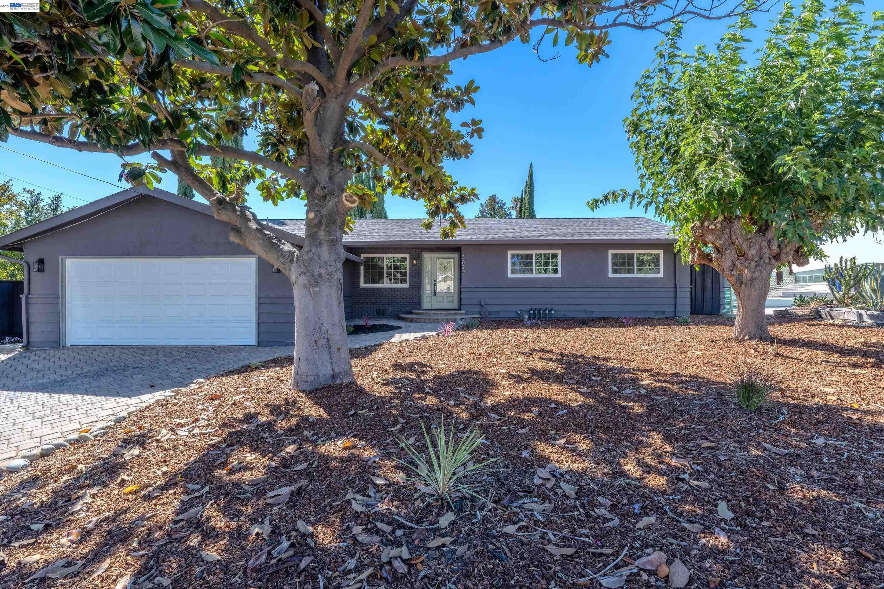 3672 Sanford St — photo