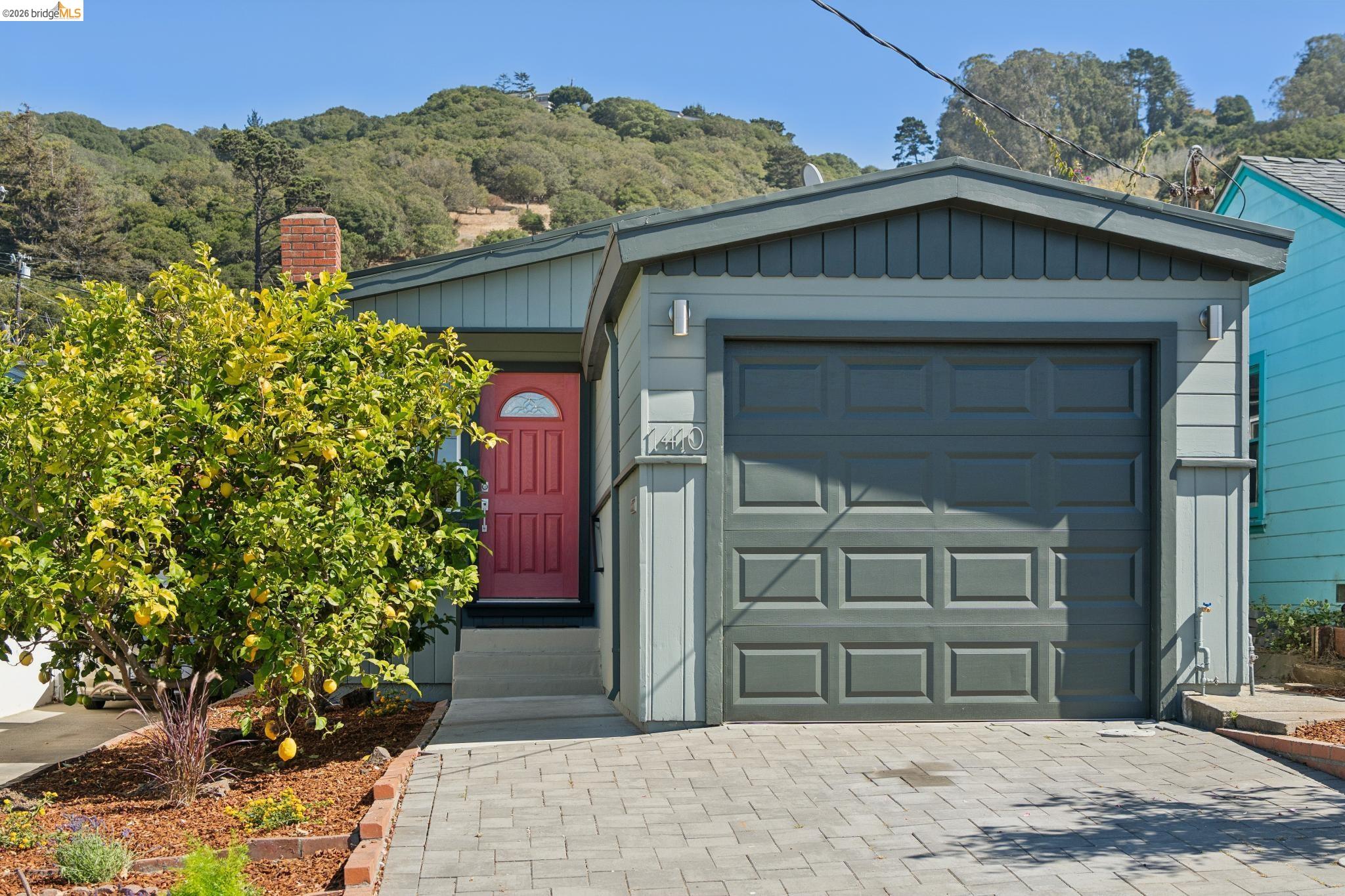 1410 Lawrence St — photo