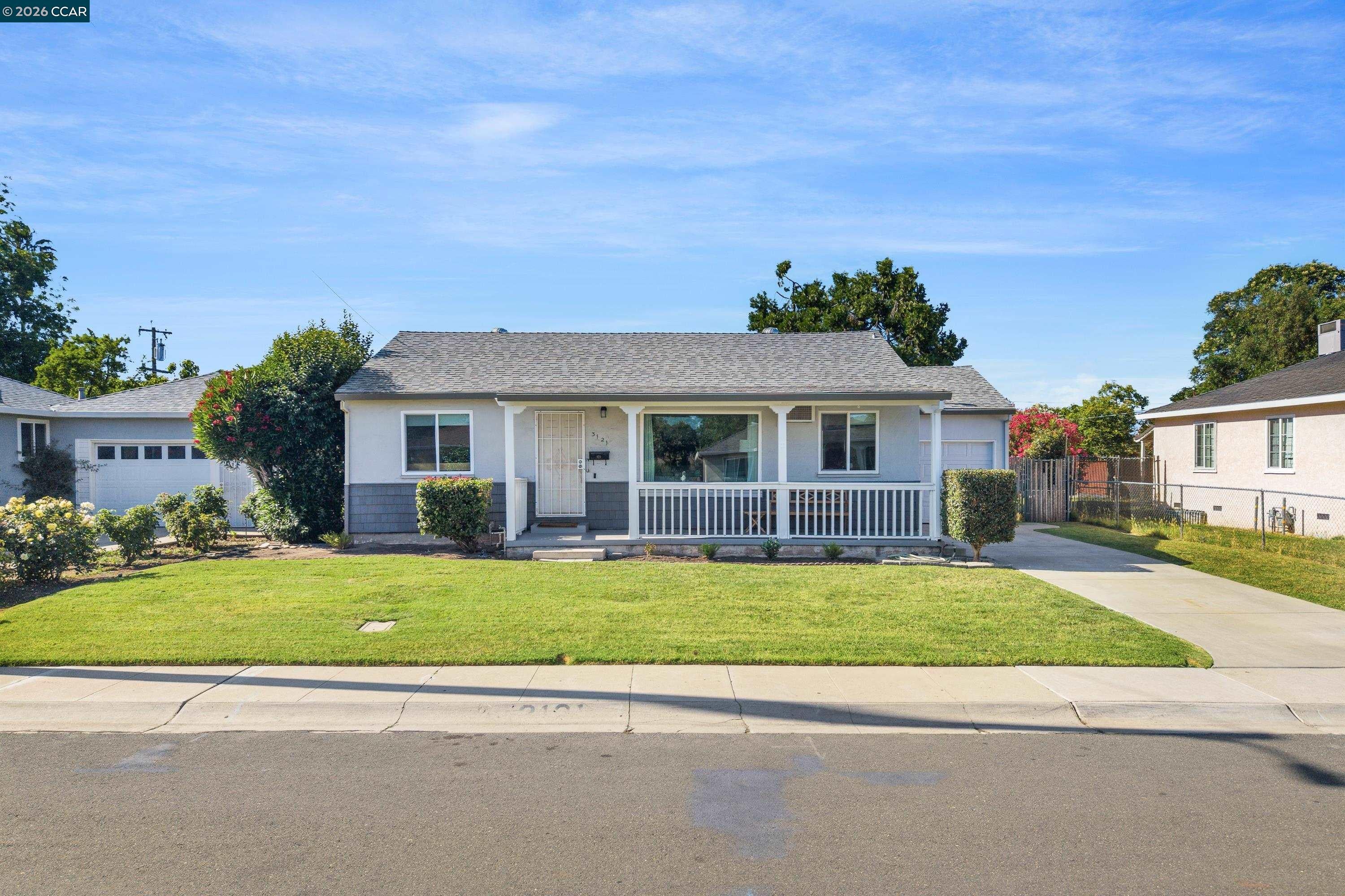 3121 Princeton Ave — photo