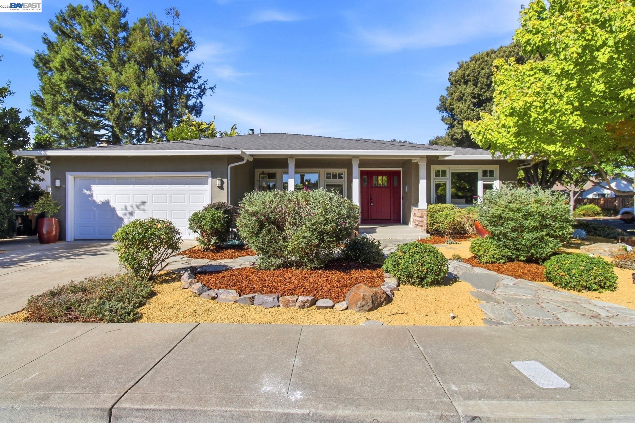 4717 Canary Dr — photo