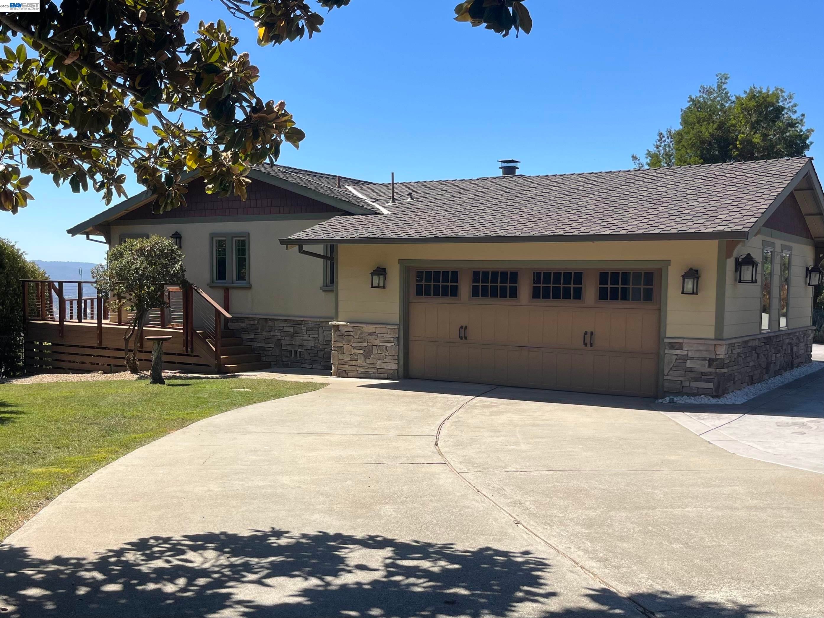 3200 Valley View Ct — photo