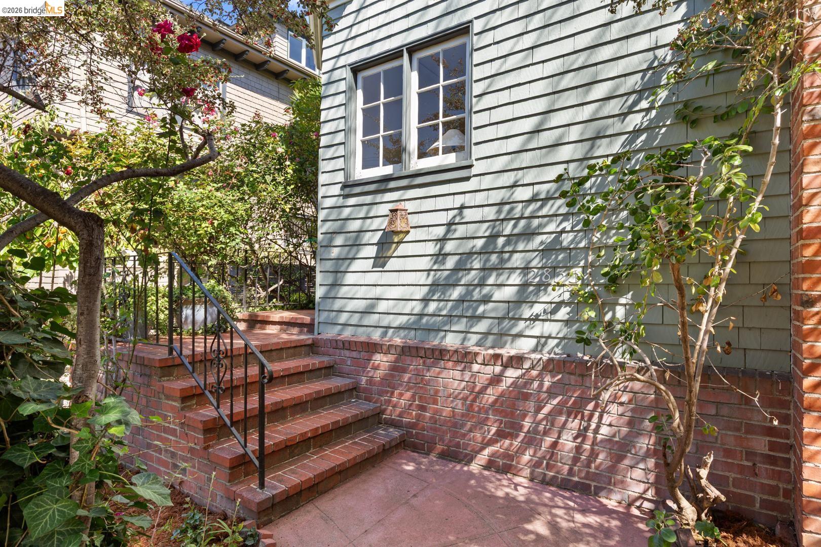 2833 Regent St, Berkeley, CA 94705 — photo 3