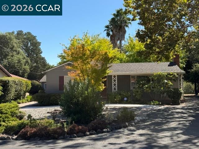 51 Bradley Ave — photo