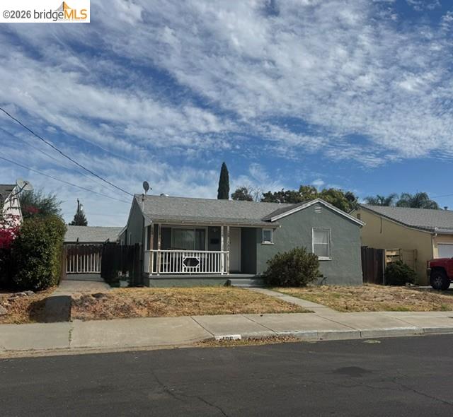 106 Campbell Ave — photo