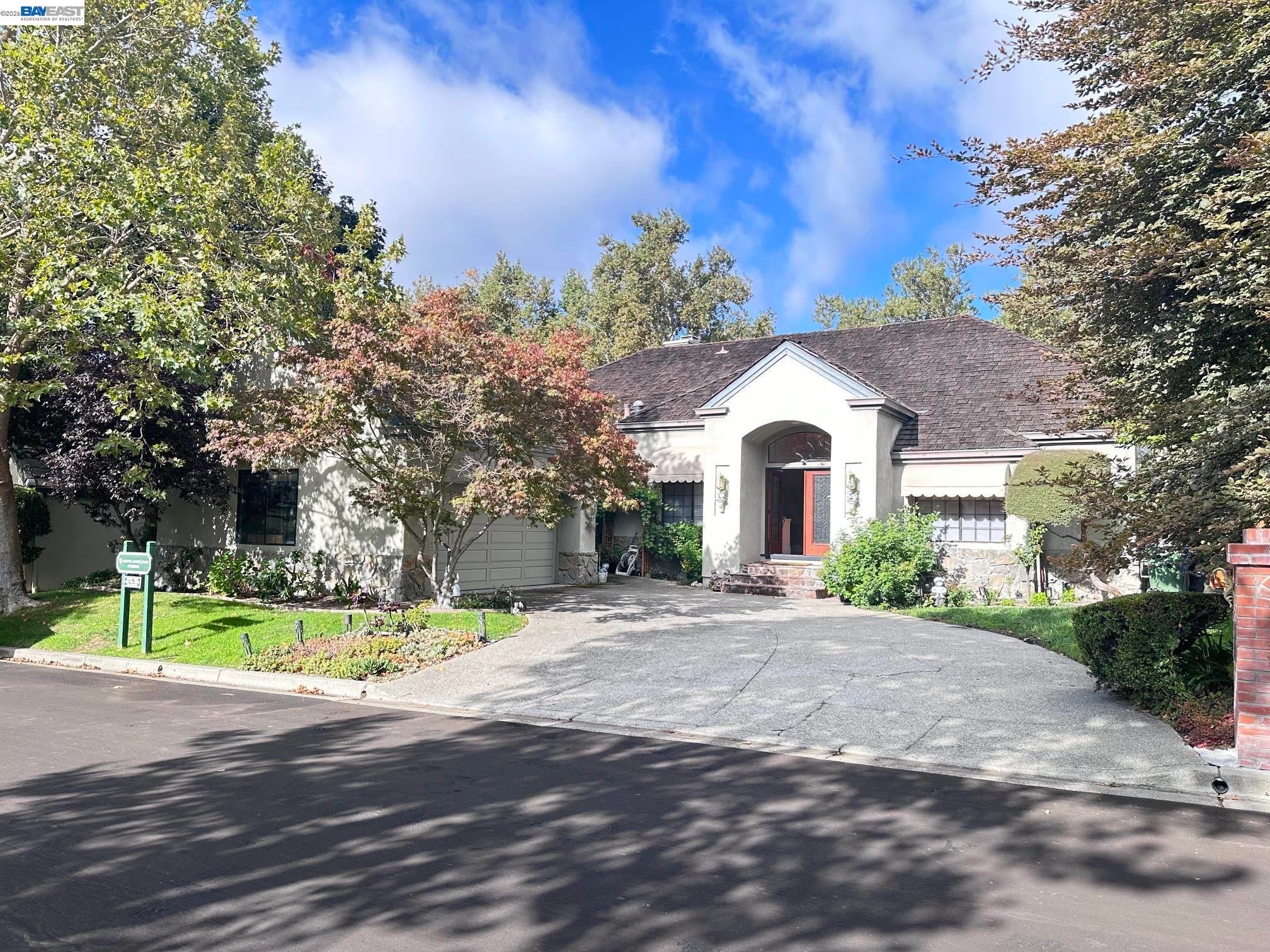 3236 Blackhawk Meadow Dr — photo