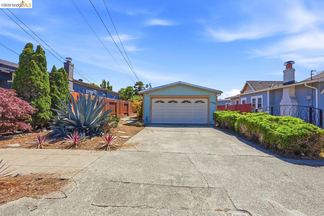 1530 Stuart St, Berkeley, CA 94703