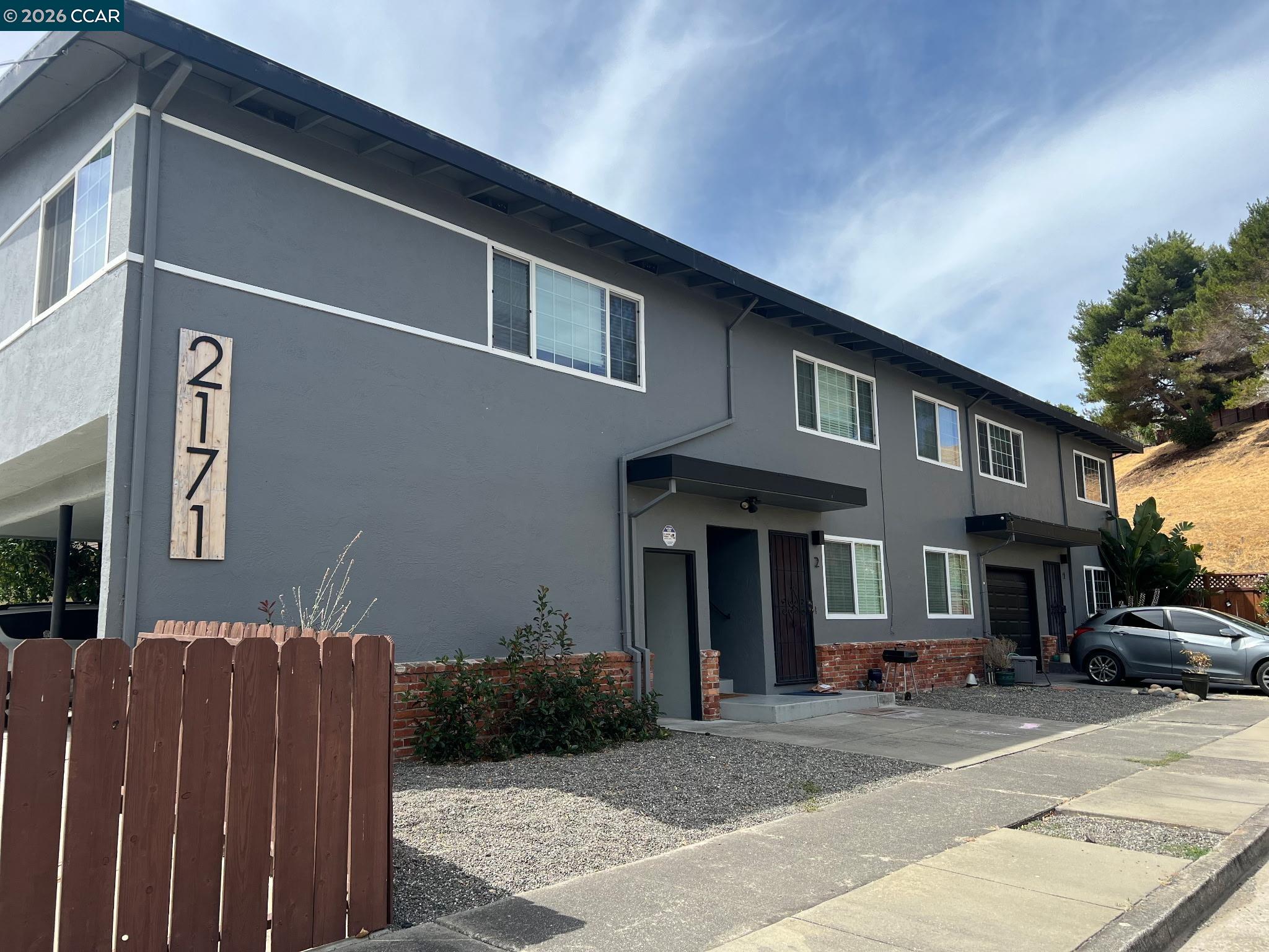 Home in Pinole, CA 94564 — photo 2