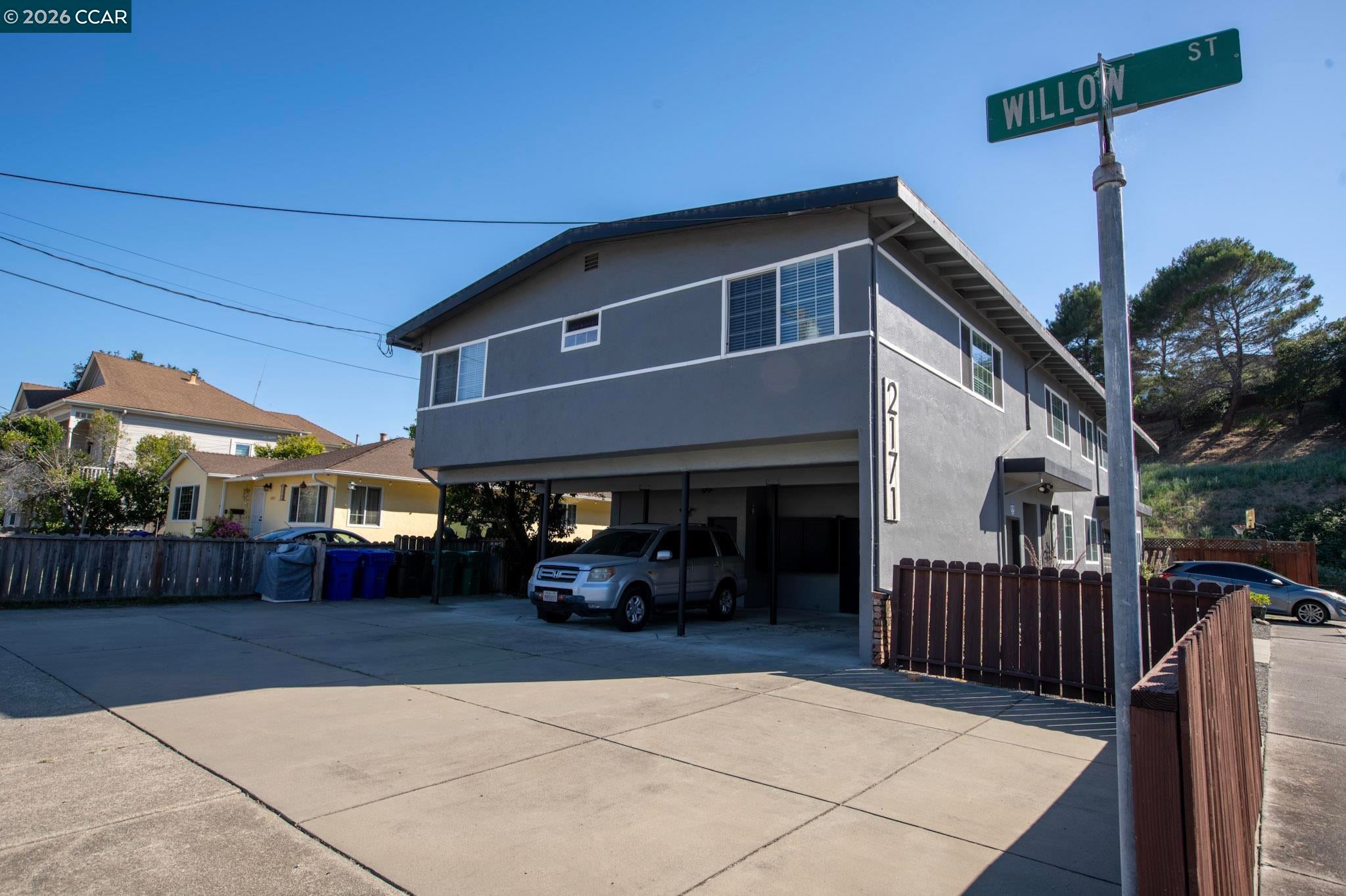 Home in Pinole, CA 94564 — photo 3