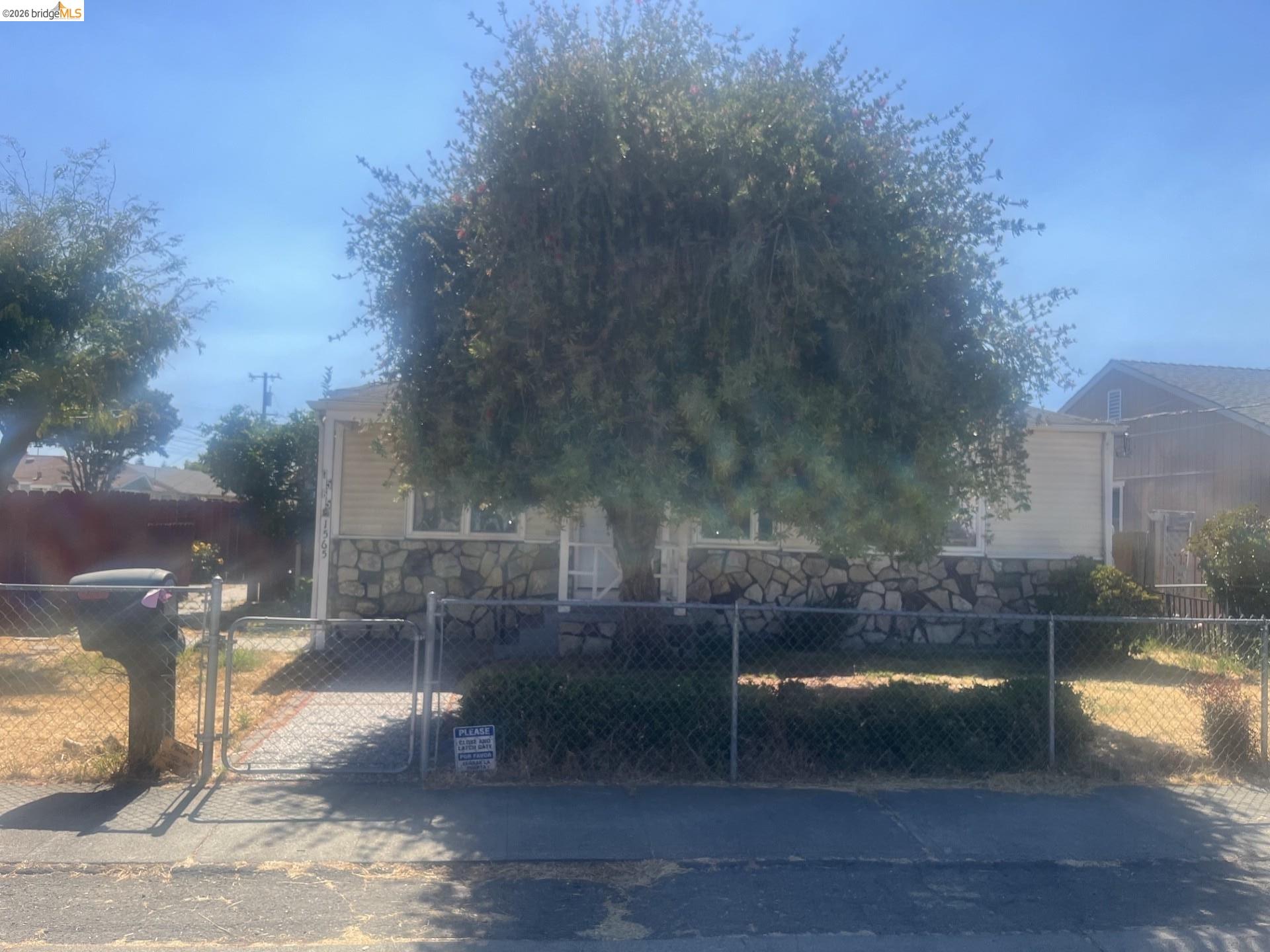 1565 Timothy Dr — photo