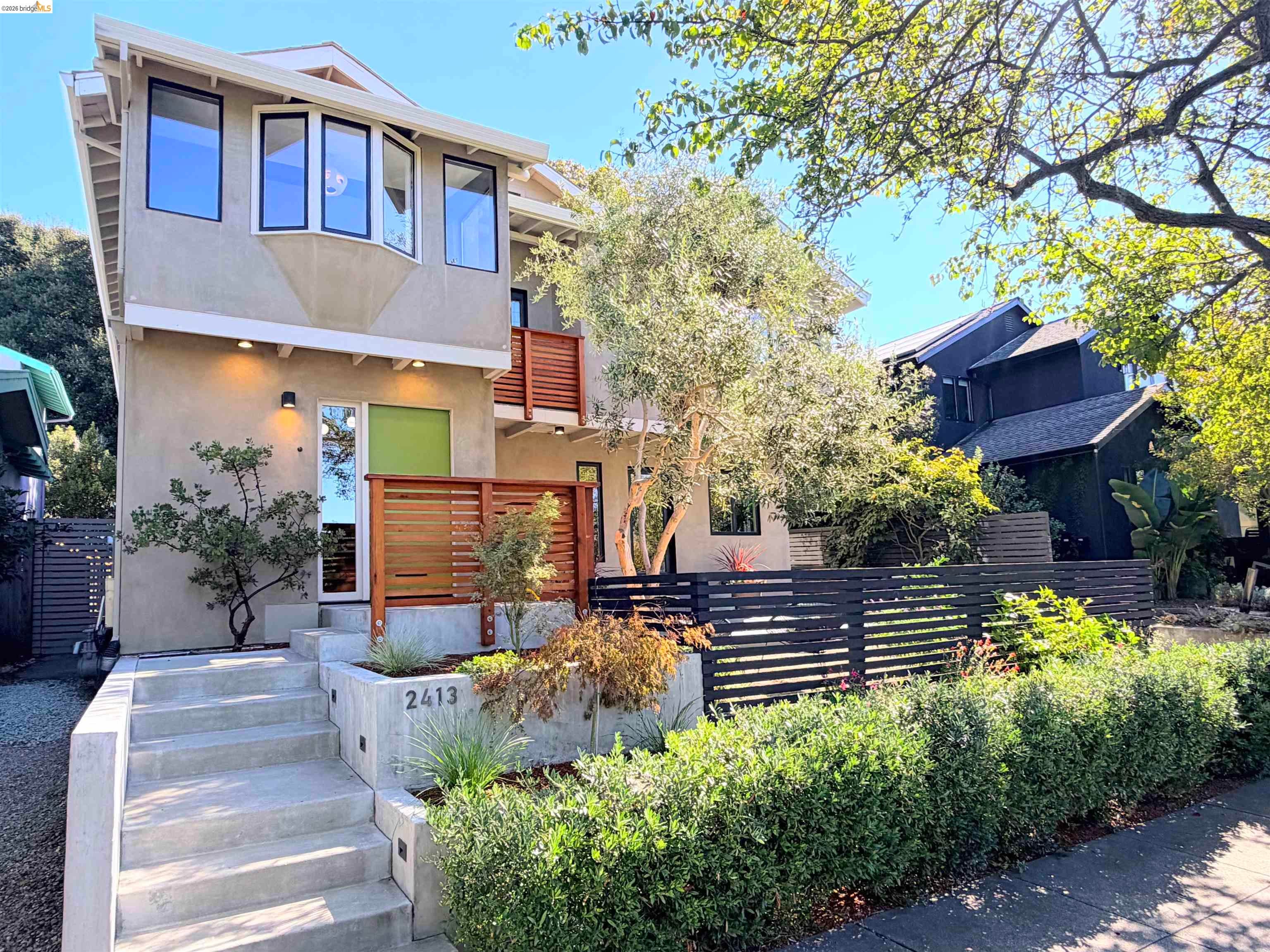 2413 Browning St — photo