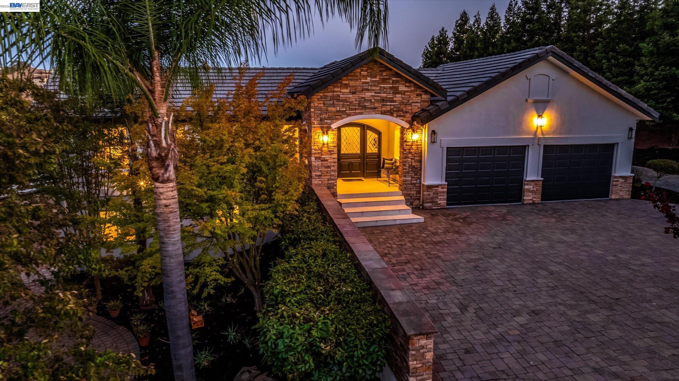 31 Hidden Hills Pl — photo