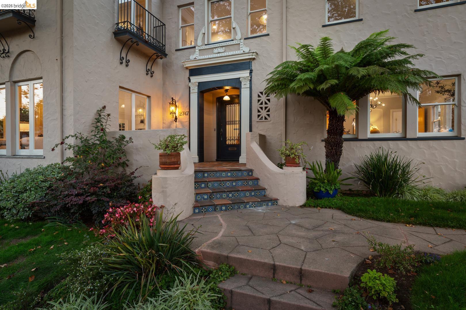 2747 Forest Ave, Berkeley, CA 94705 — photo 3