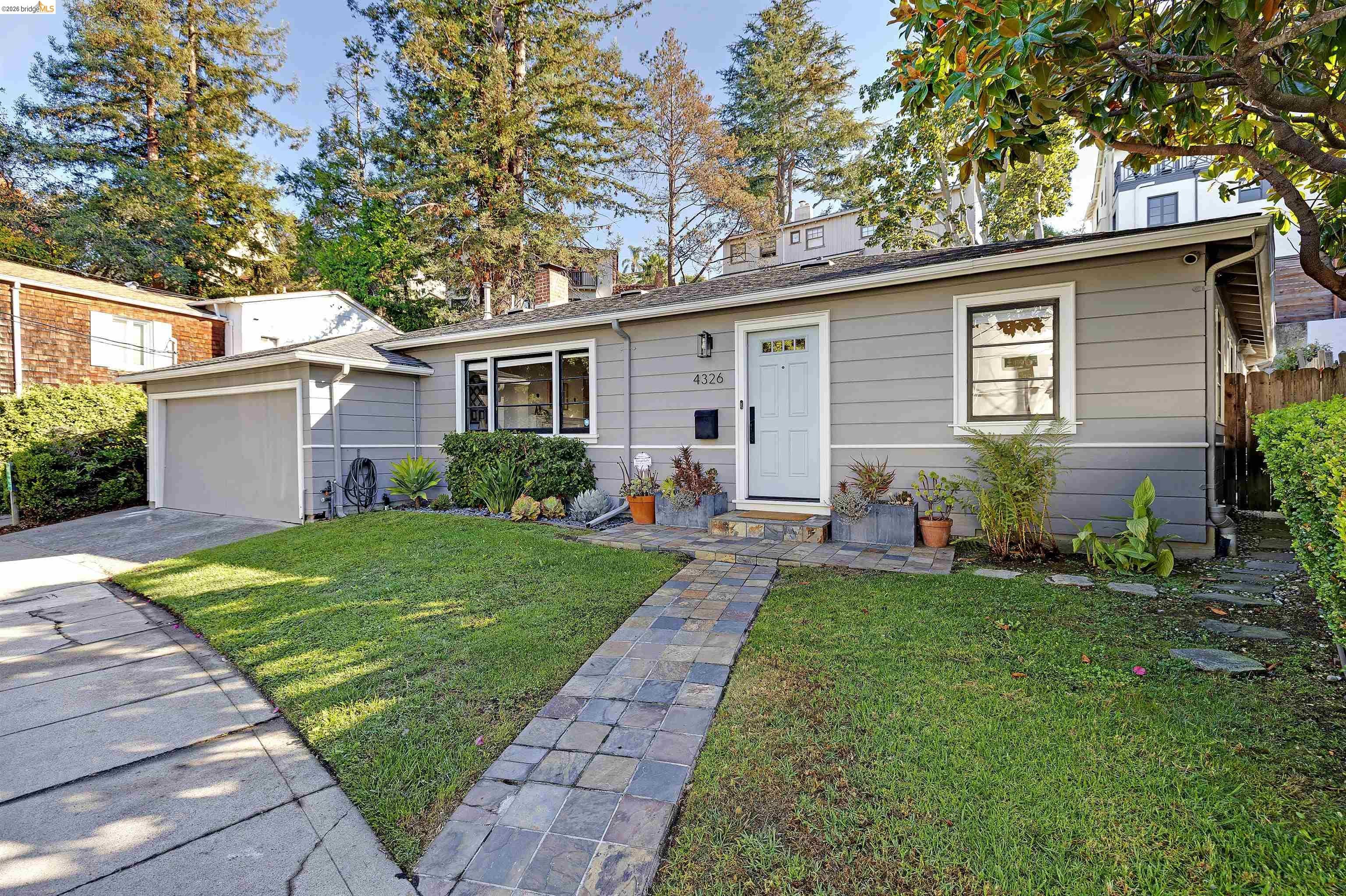4326 Arden Pl — photo