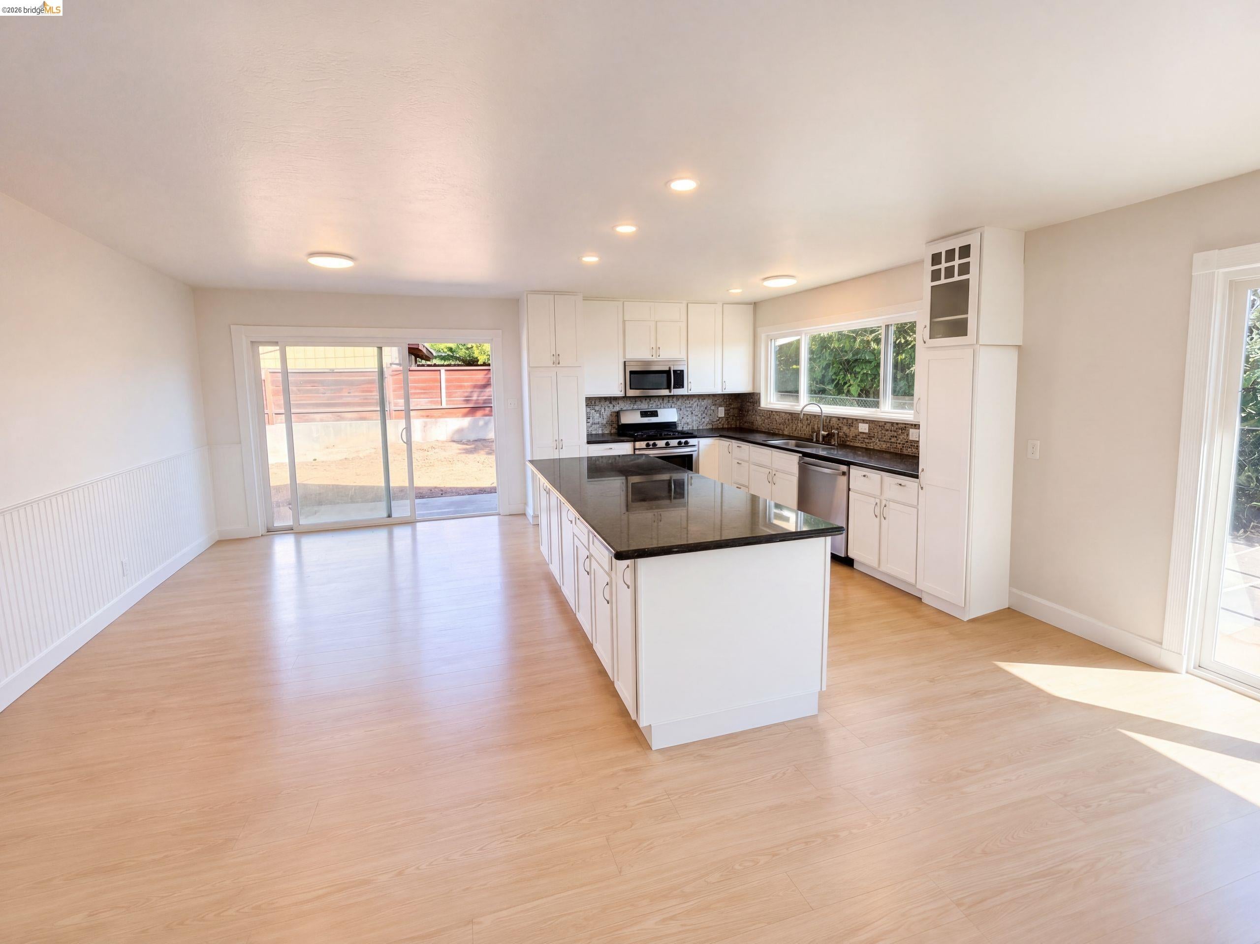 108 Winchell Ct, Vallejo, CA 94589 — photo 2