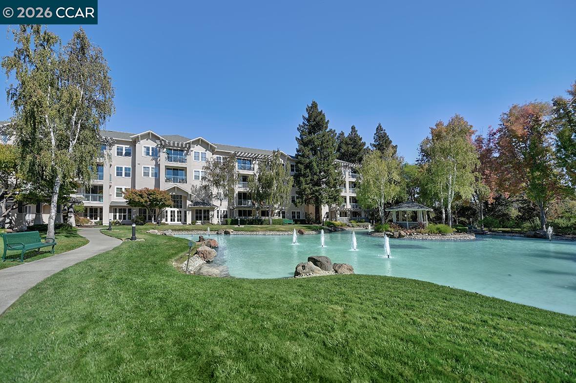 1840 Tice Creek Dr 2117 — photo