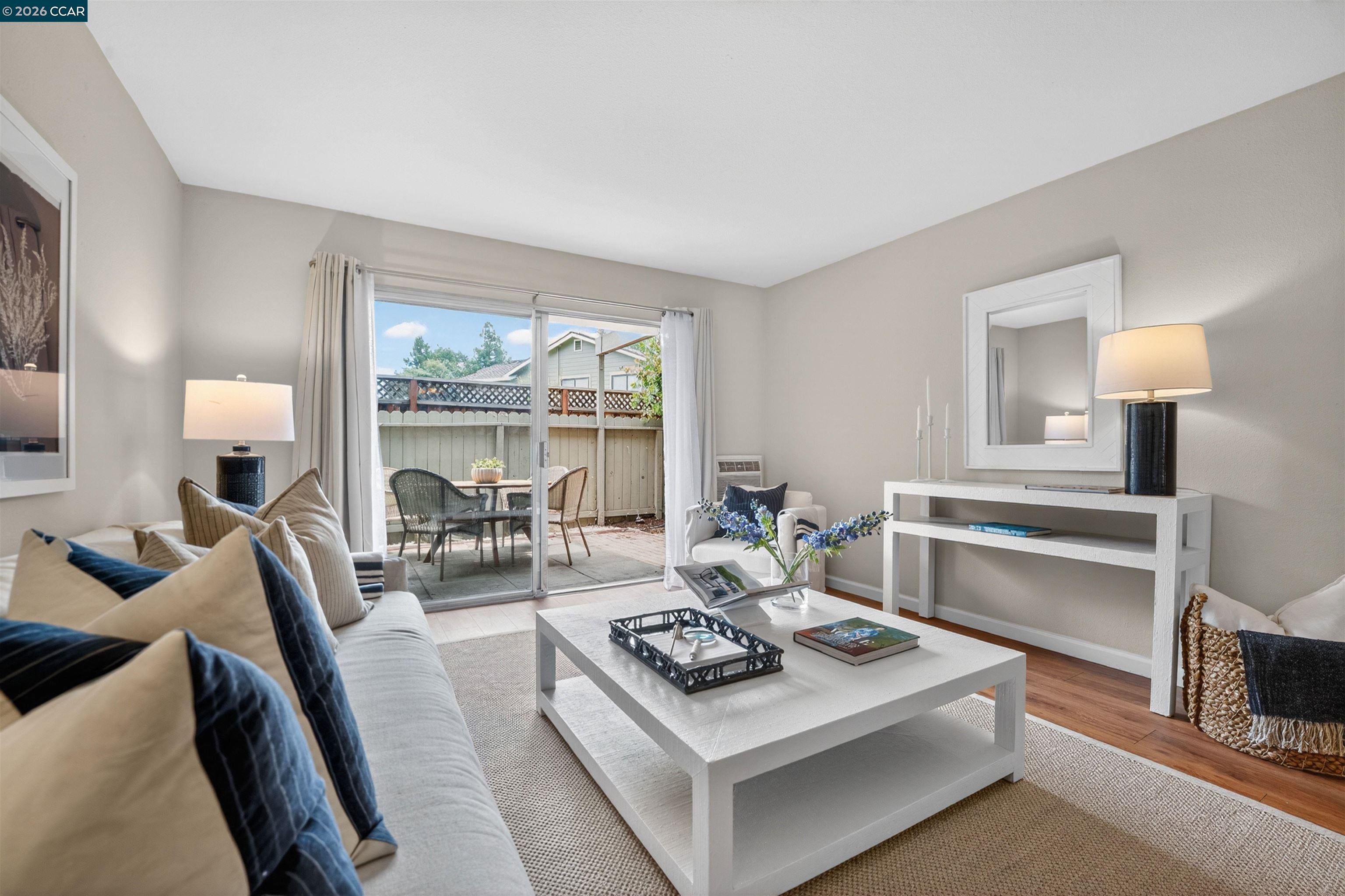 1241 Homestead Ave 211 — photo