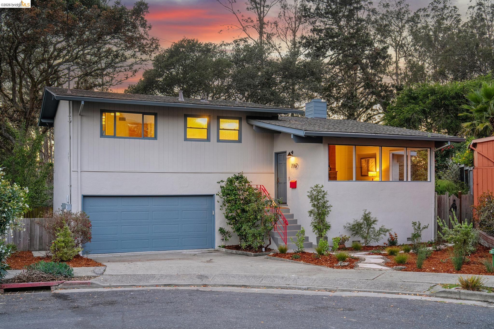 7767 Duke Ct — photo