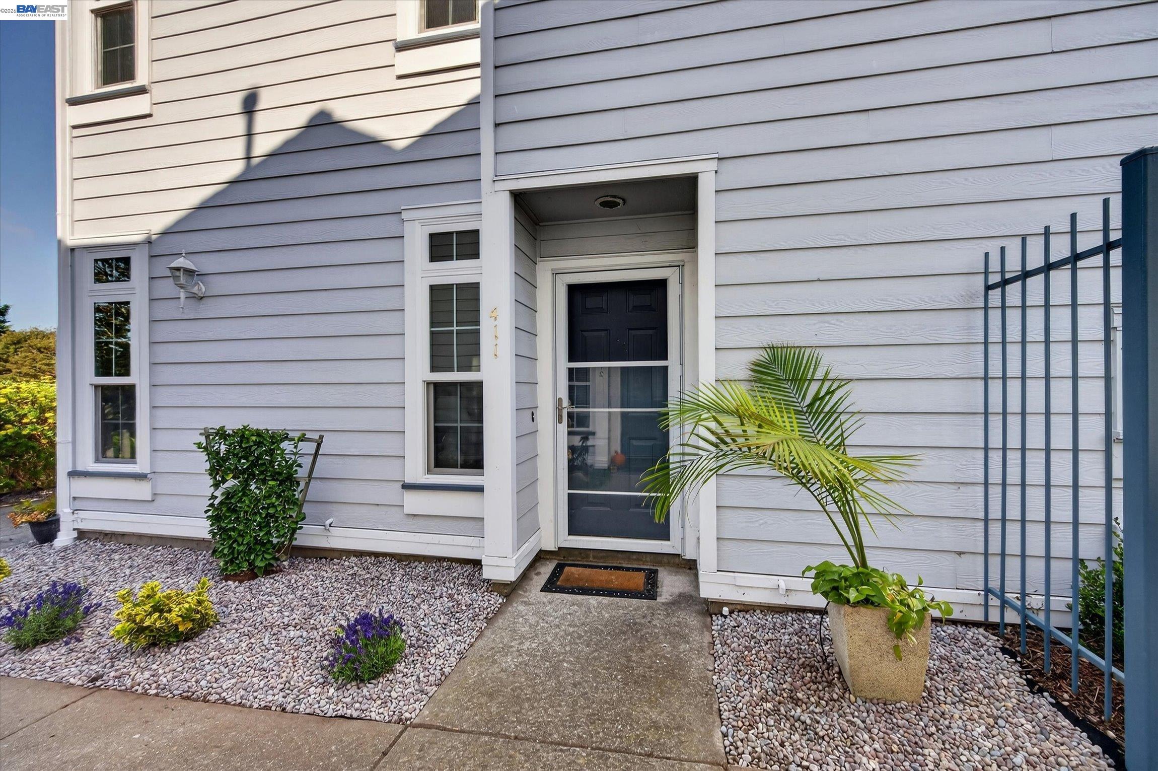 411 Commodore Drive — photo