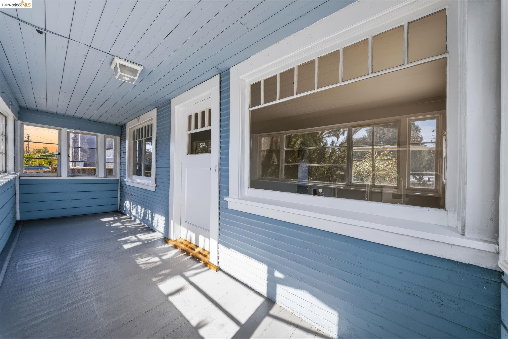6440 Sunnymere — photo