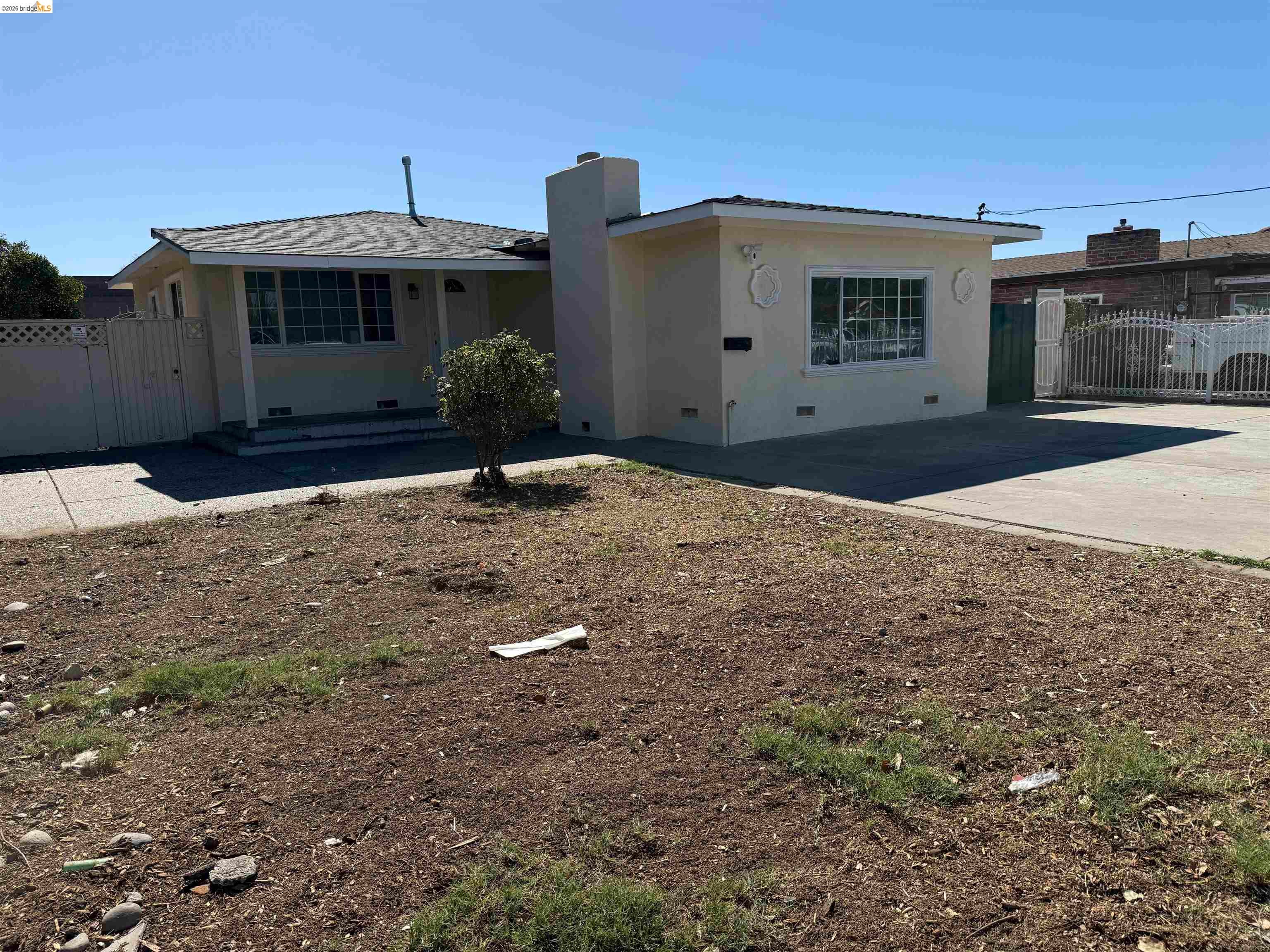 1934 Lavonne Avenue — photo