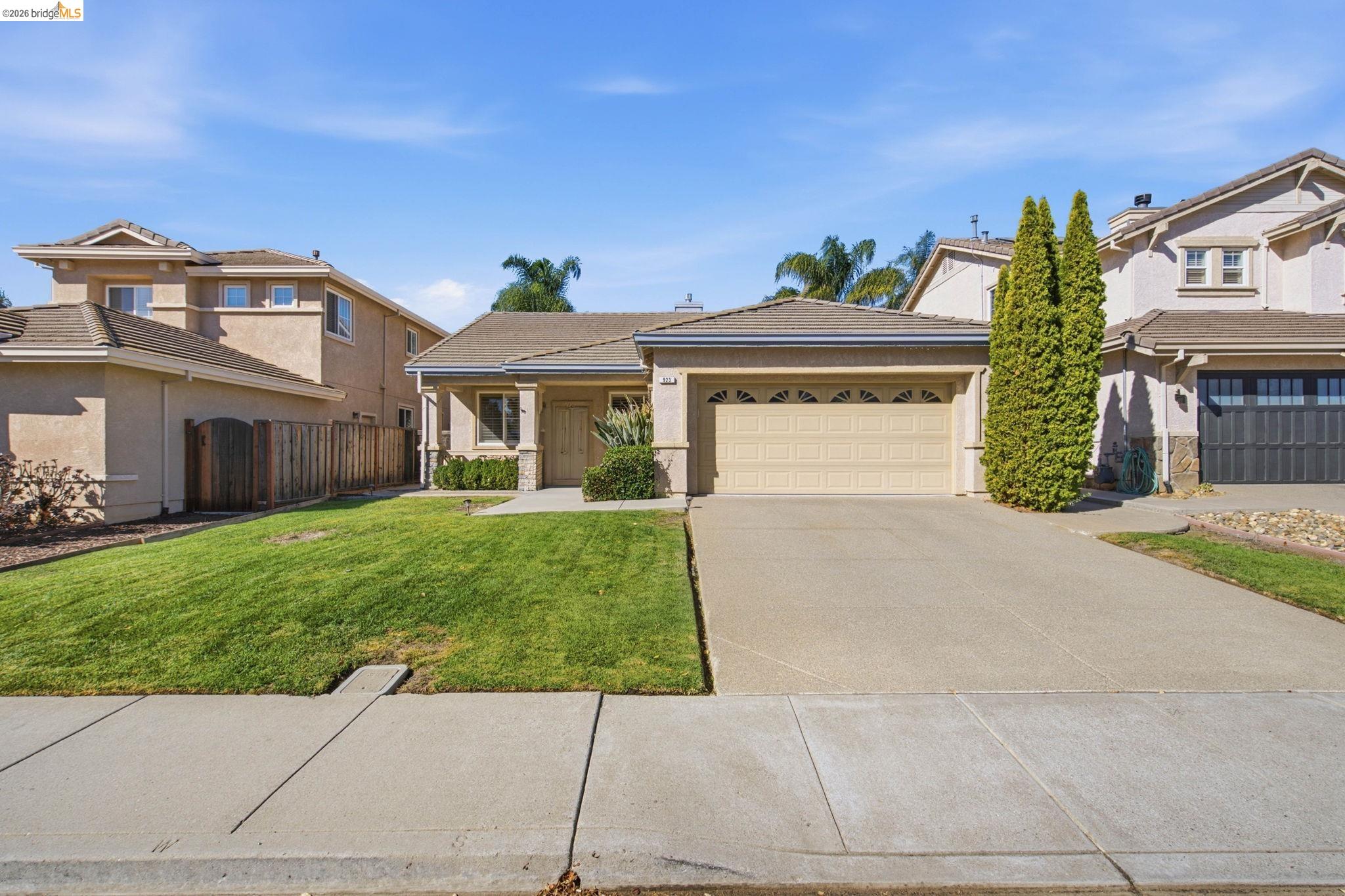 923 Blossom Drive — photo