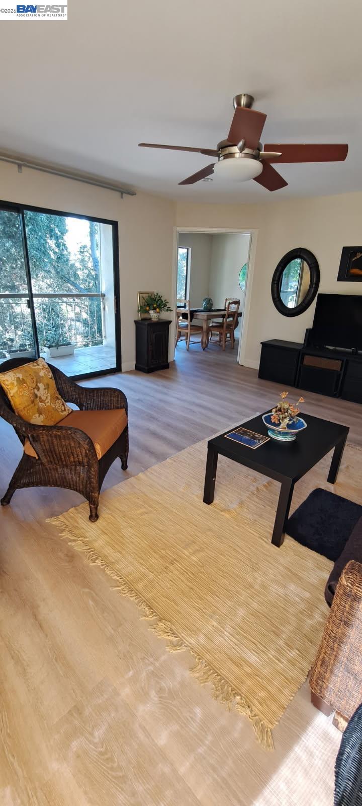 370 N Civic Dr 305 — photo