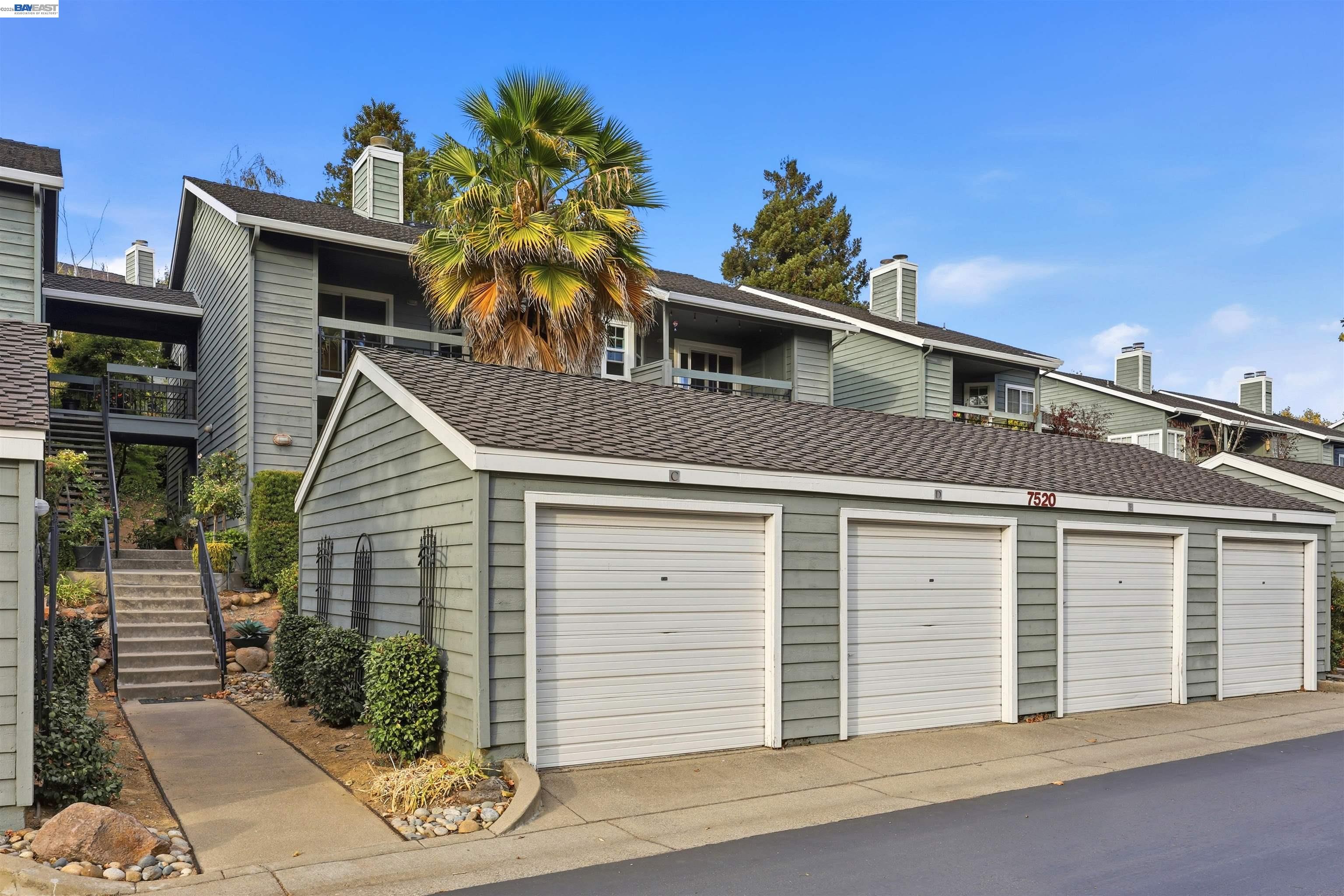 7520 Canyon Meadow Cir D — photo