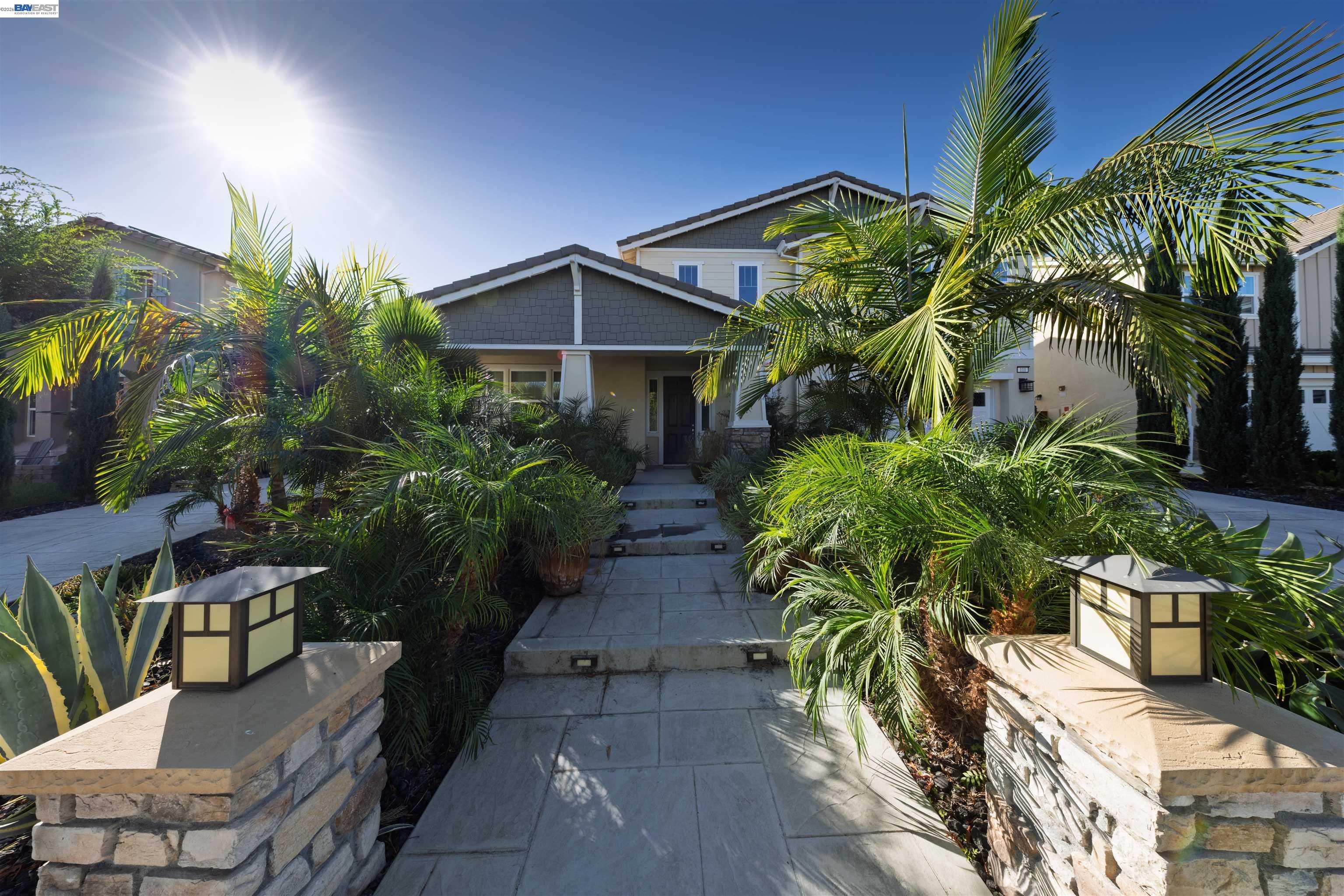 110 Catchings Ct — photo