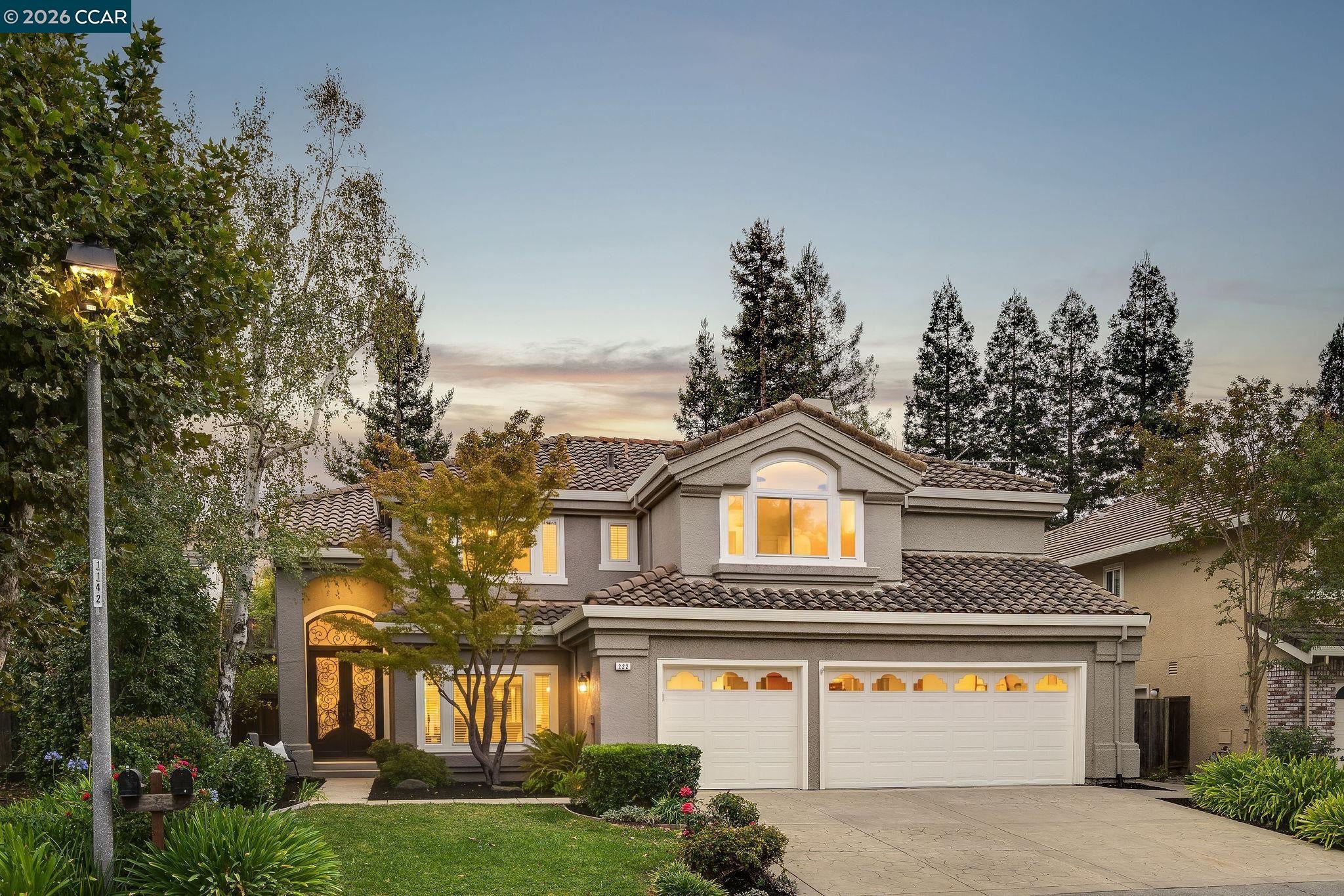 222 Viewpoint Dr — photo