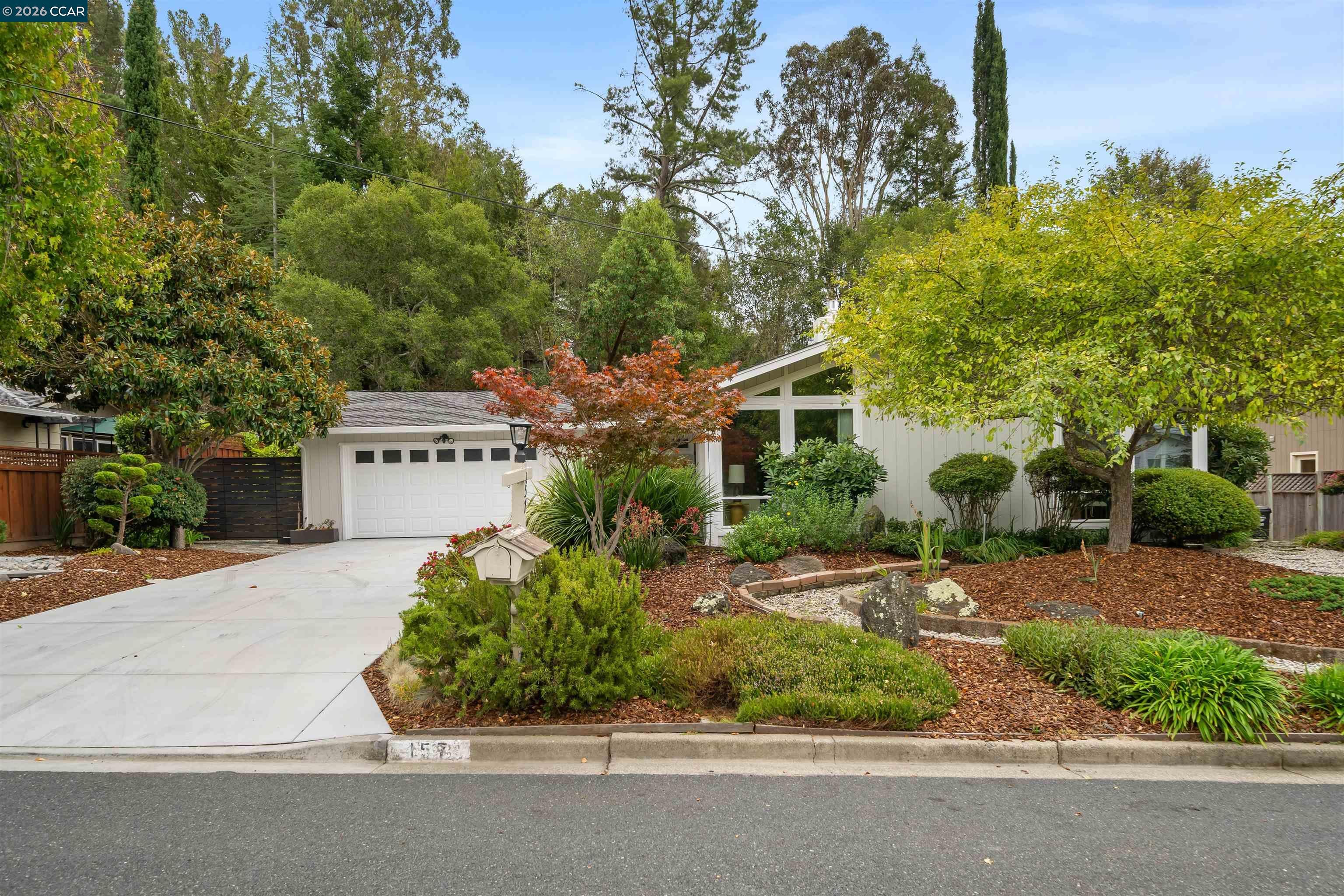 157 Shuey Dr — photo