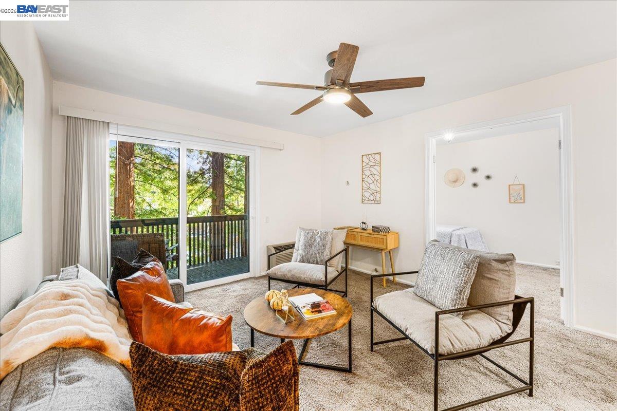 185 Sierra Dr 202 — photo