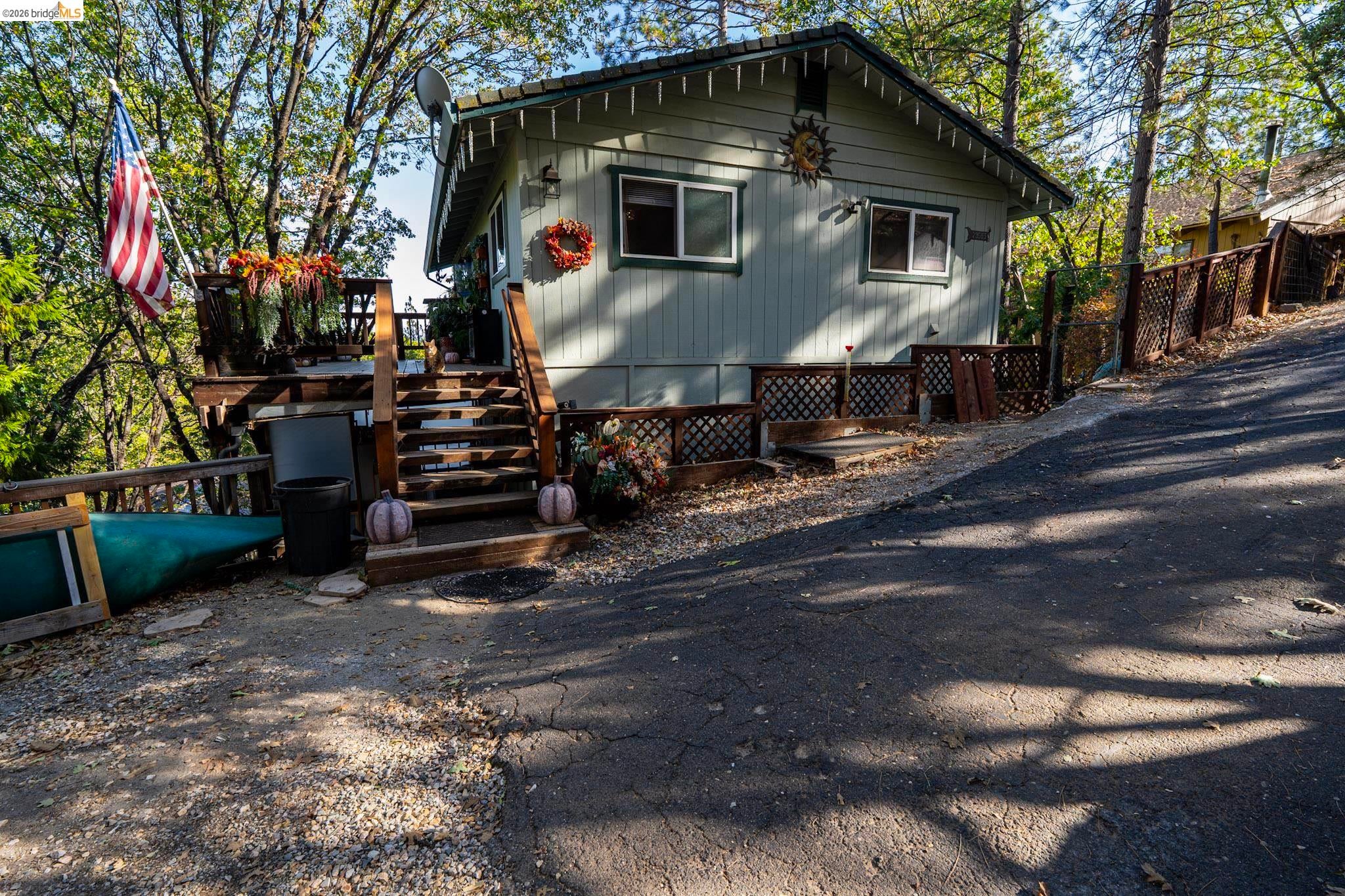23965 Hitching Post Rd, Sonora, CA 95370 — photo 2