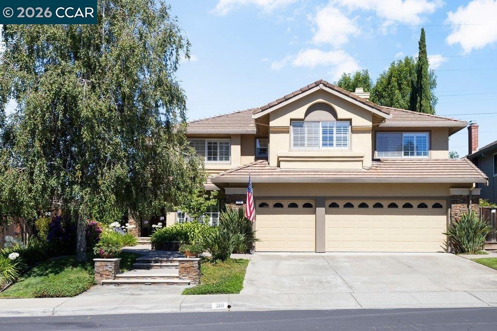 318 Sunset Dr — photo