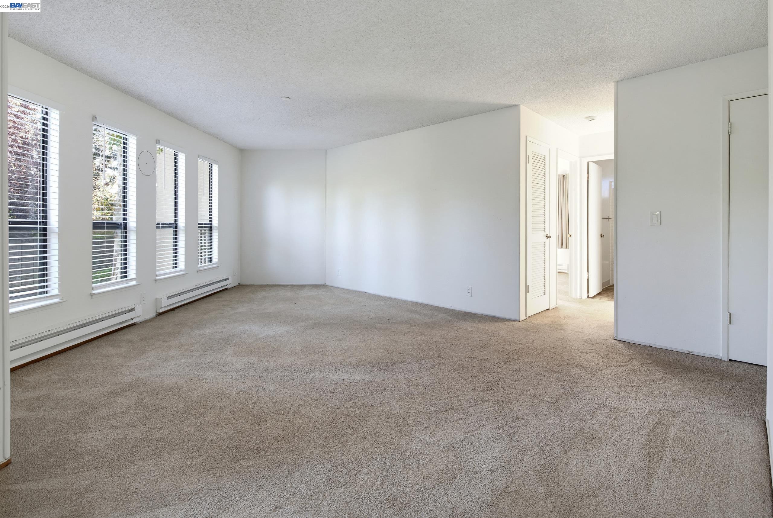 39400 Albany Common Apt C — photo