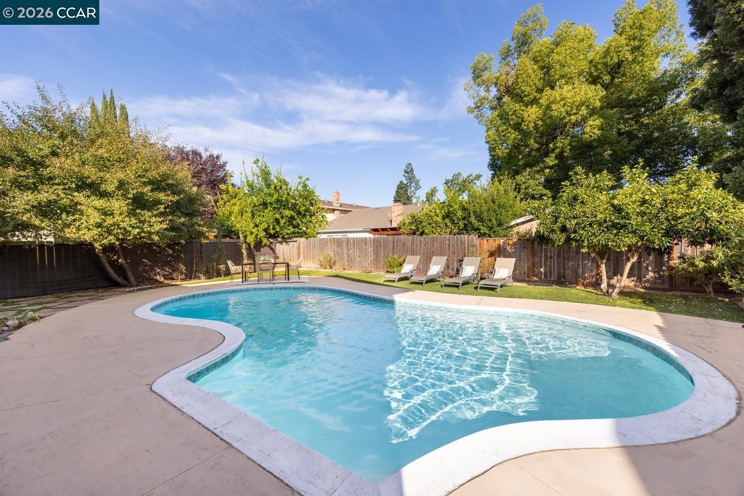 2225 Sierra Ct — photo
