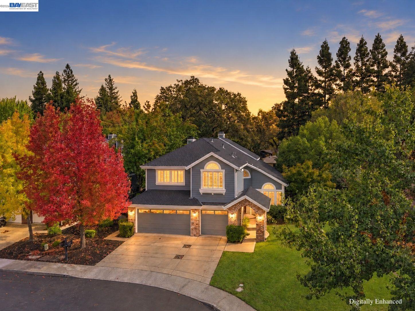 141 Briar Pl — photo