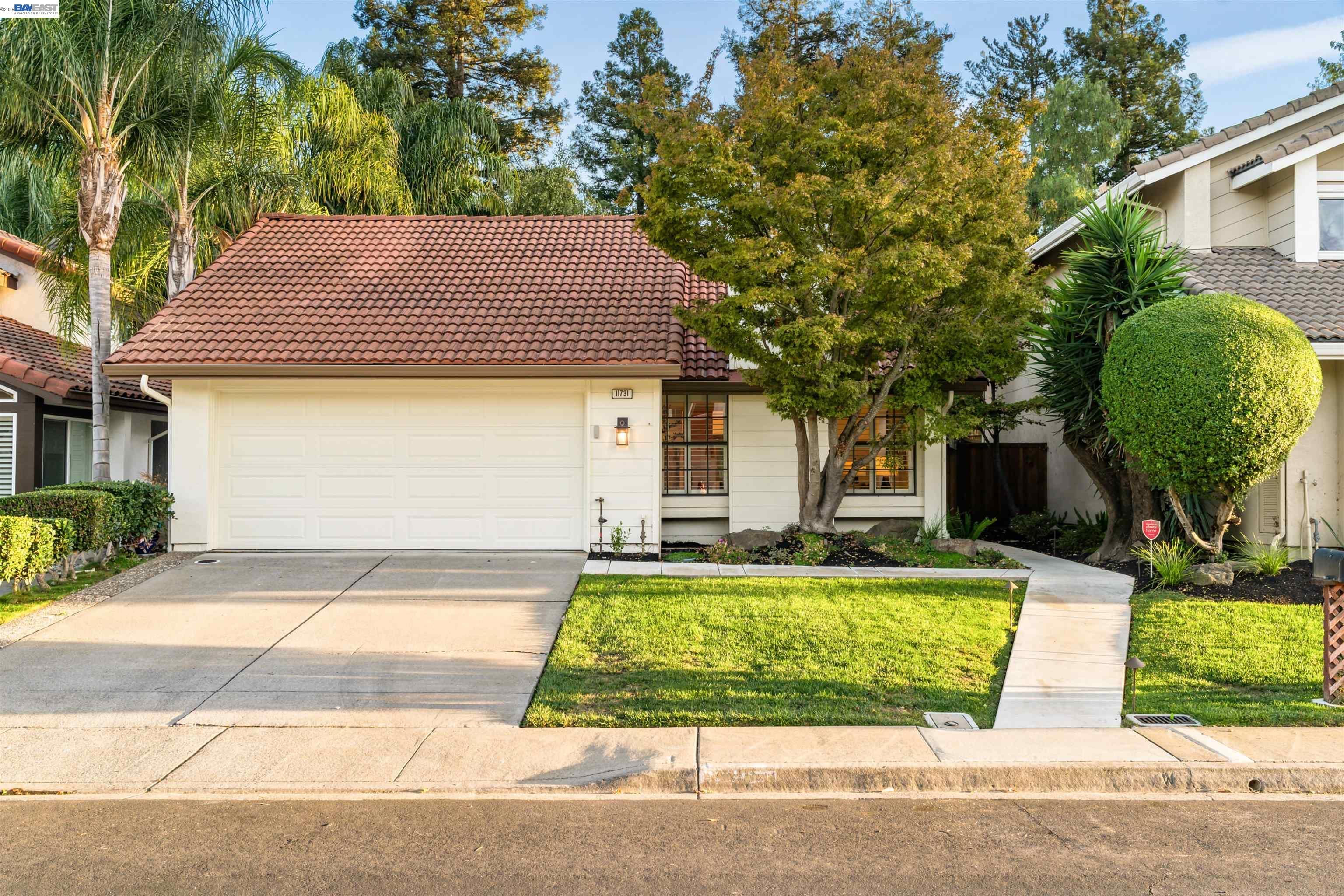 11731 Betlen Dr — photo