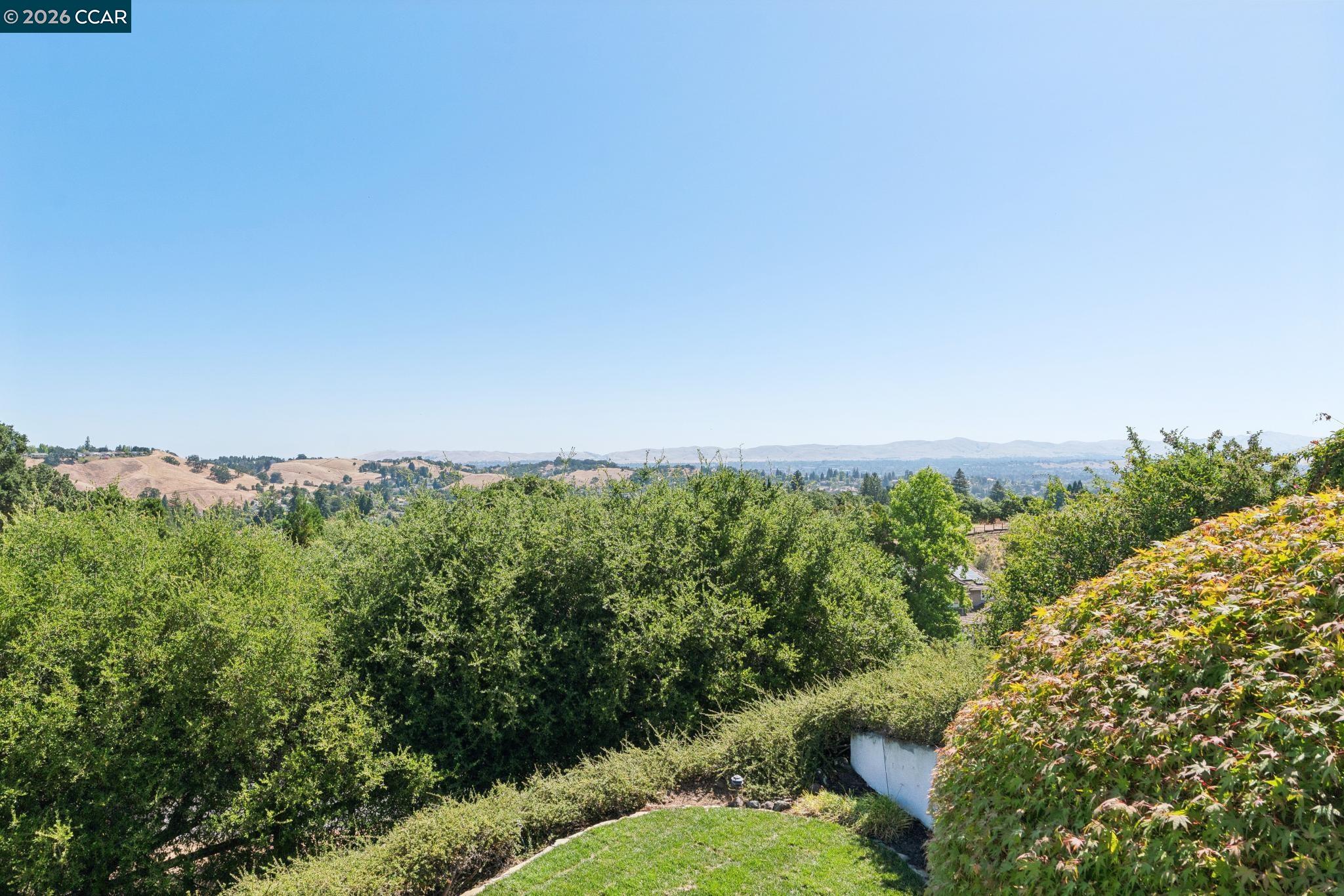 905 Dana Highlands Ct — photo